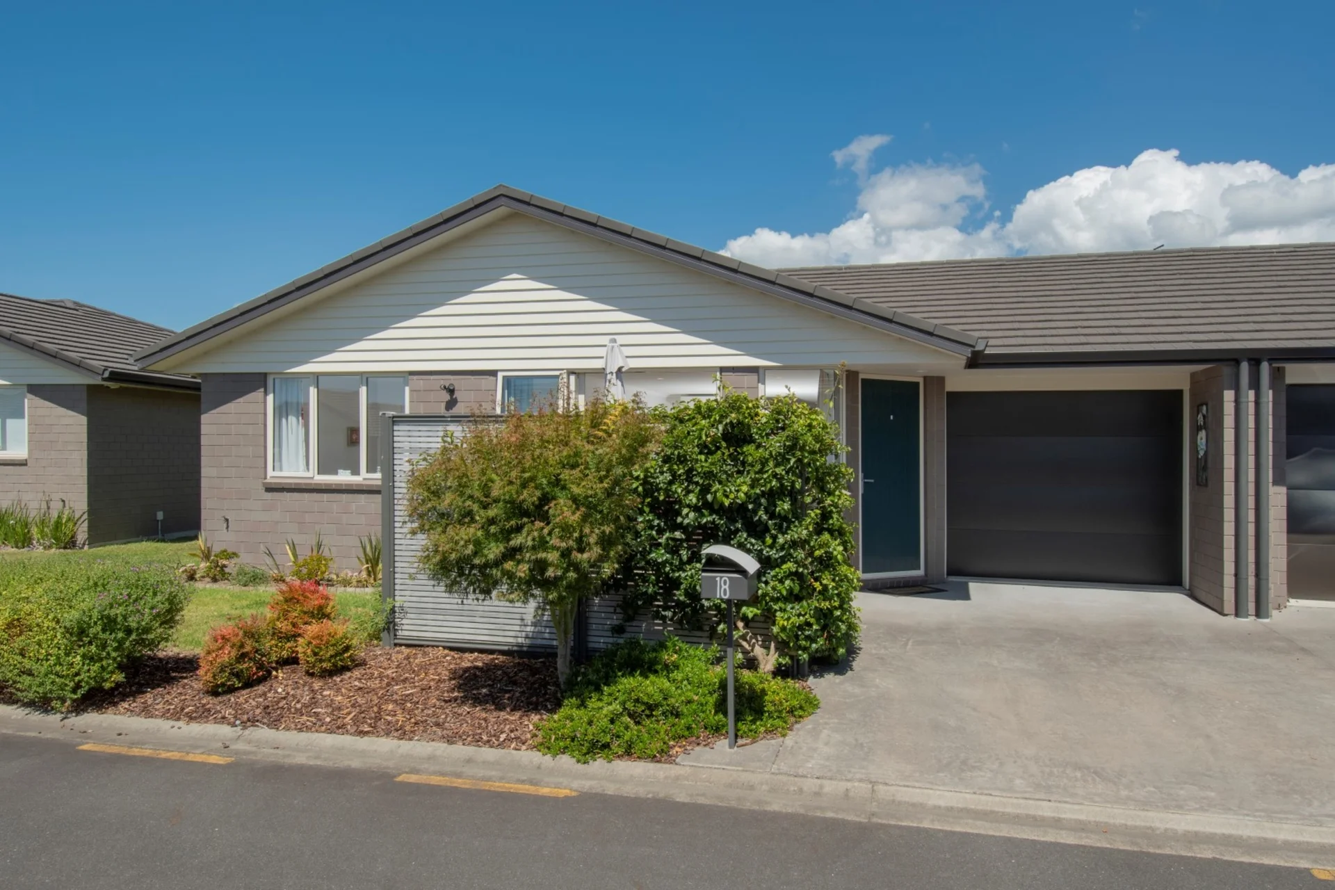 4 Greystone Place