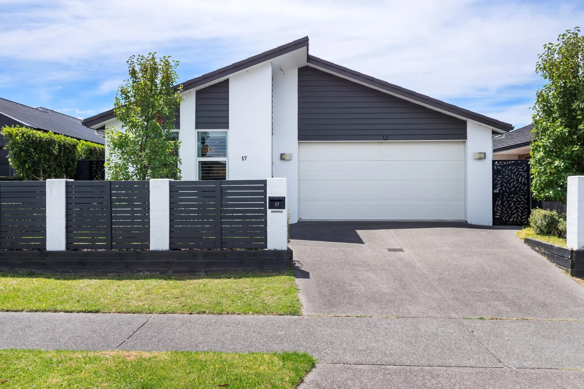17 Pimelea Street