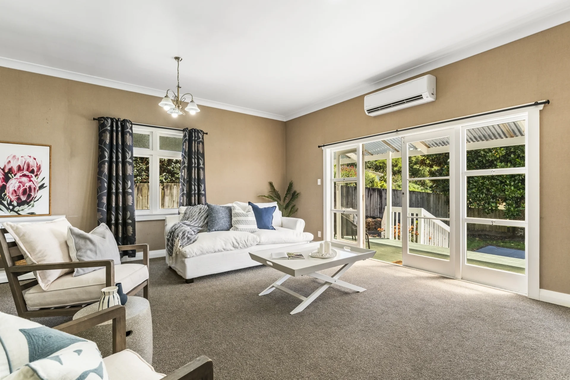 5 Neil Place