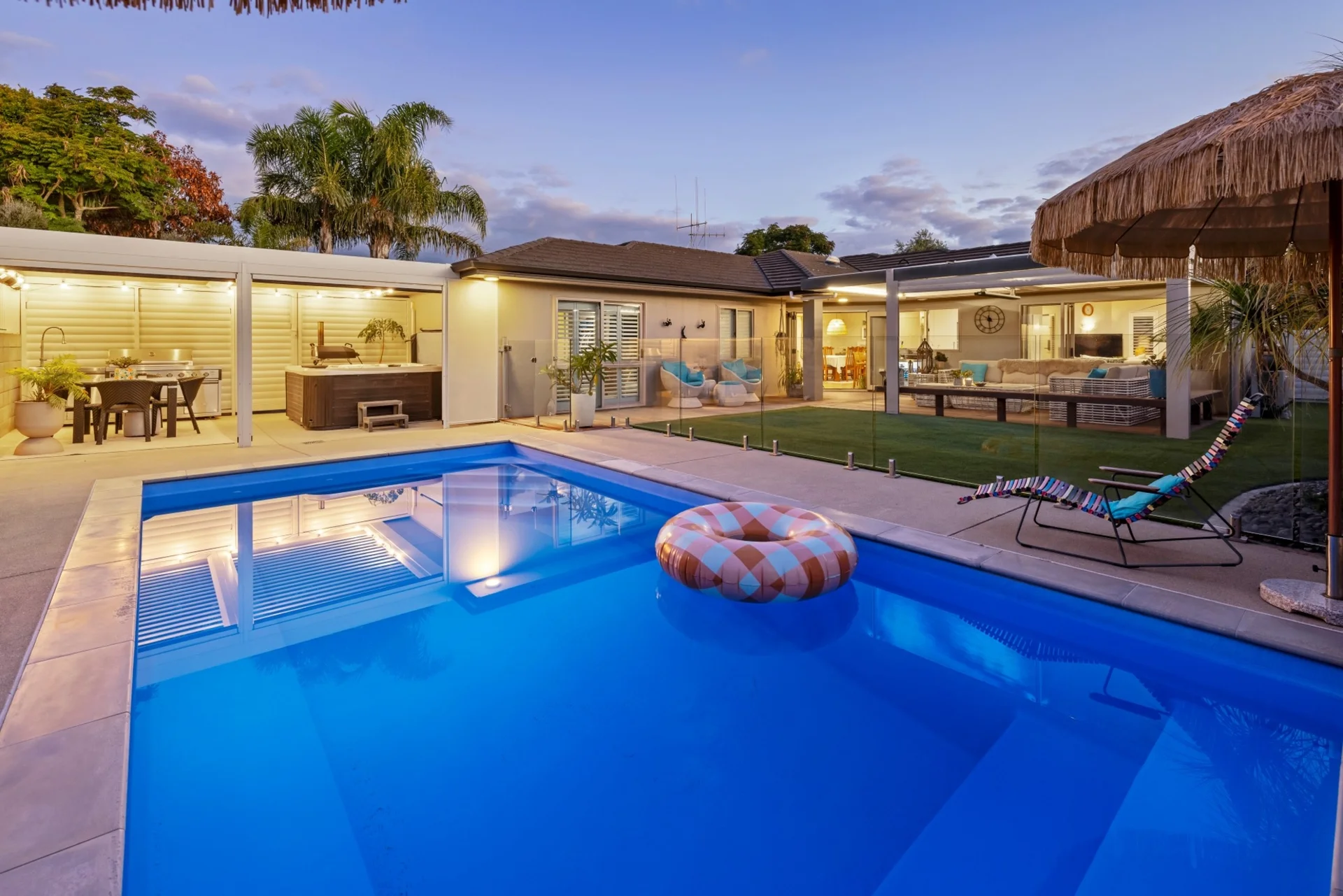 81 Katerini Grove