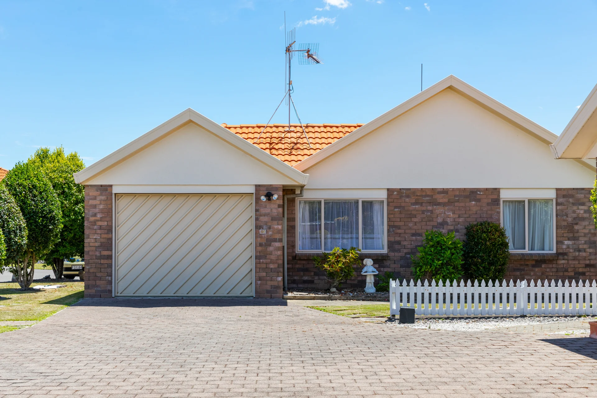 15 Jubilee Drive
