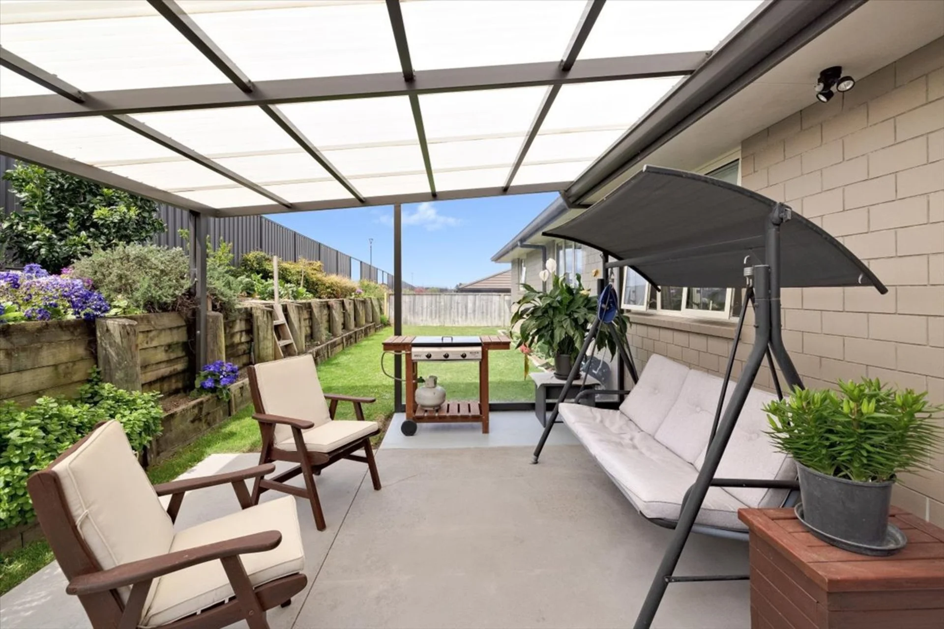 4 Greystone Place