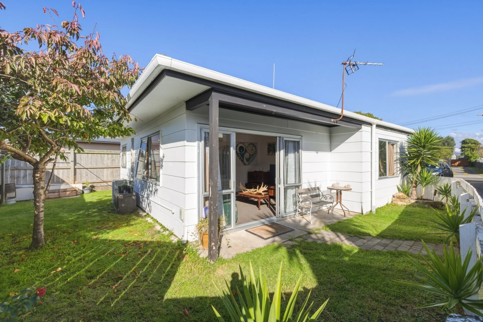 295B Dickson Road