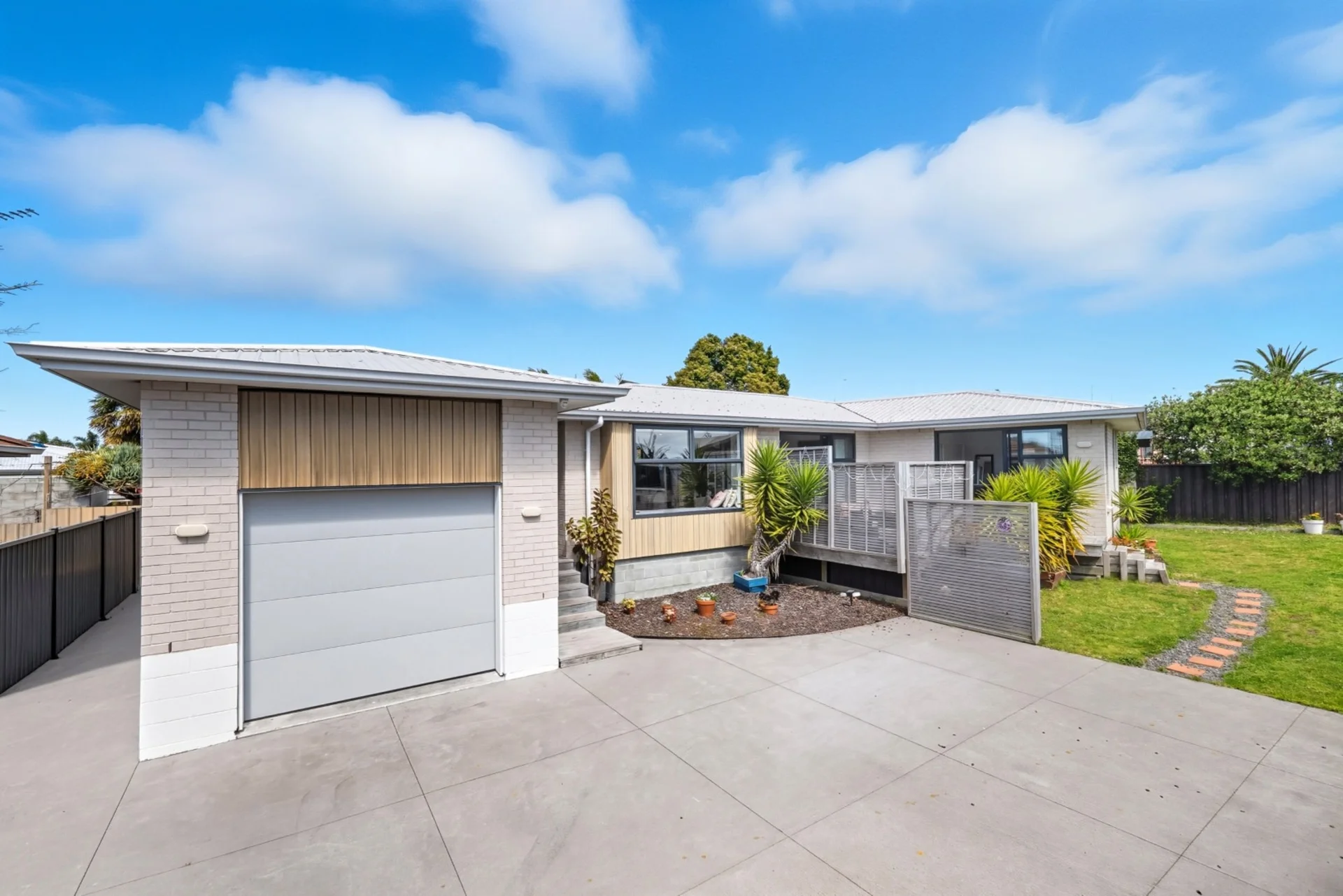 30A Links Avenue