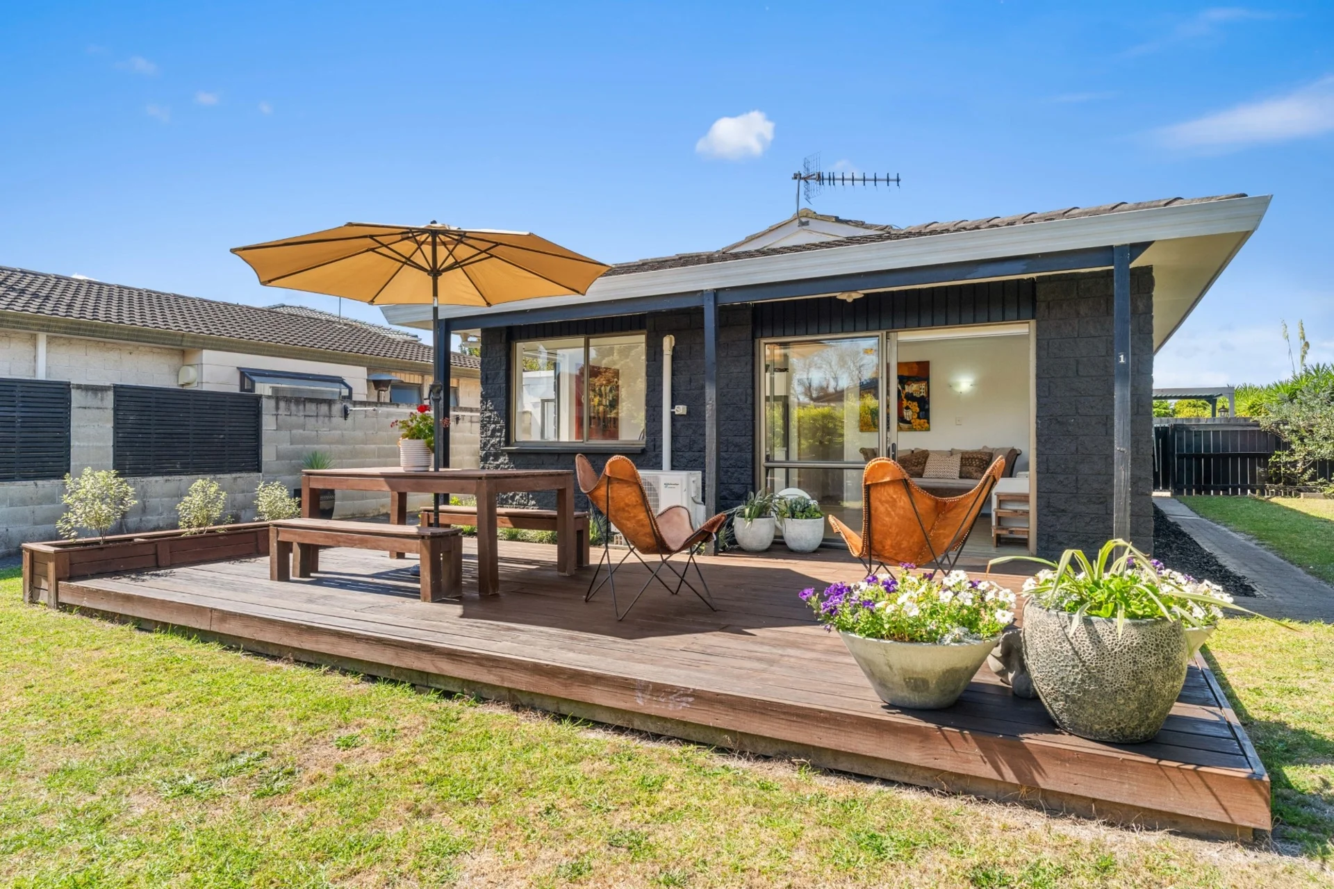 1 Gobray Crescent