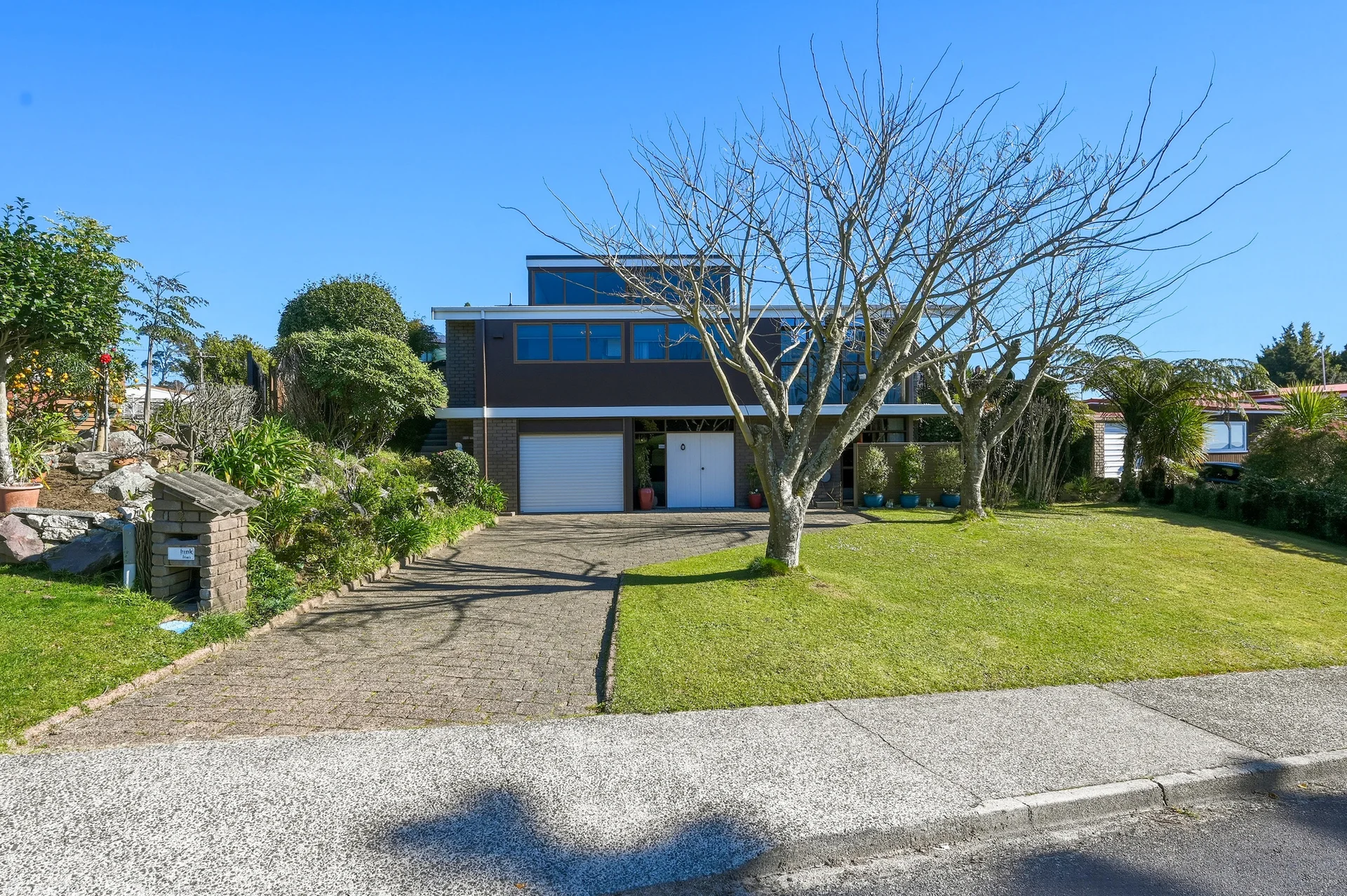 2 Exeter Place