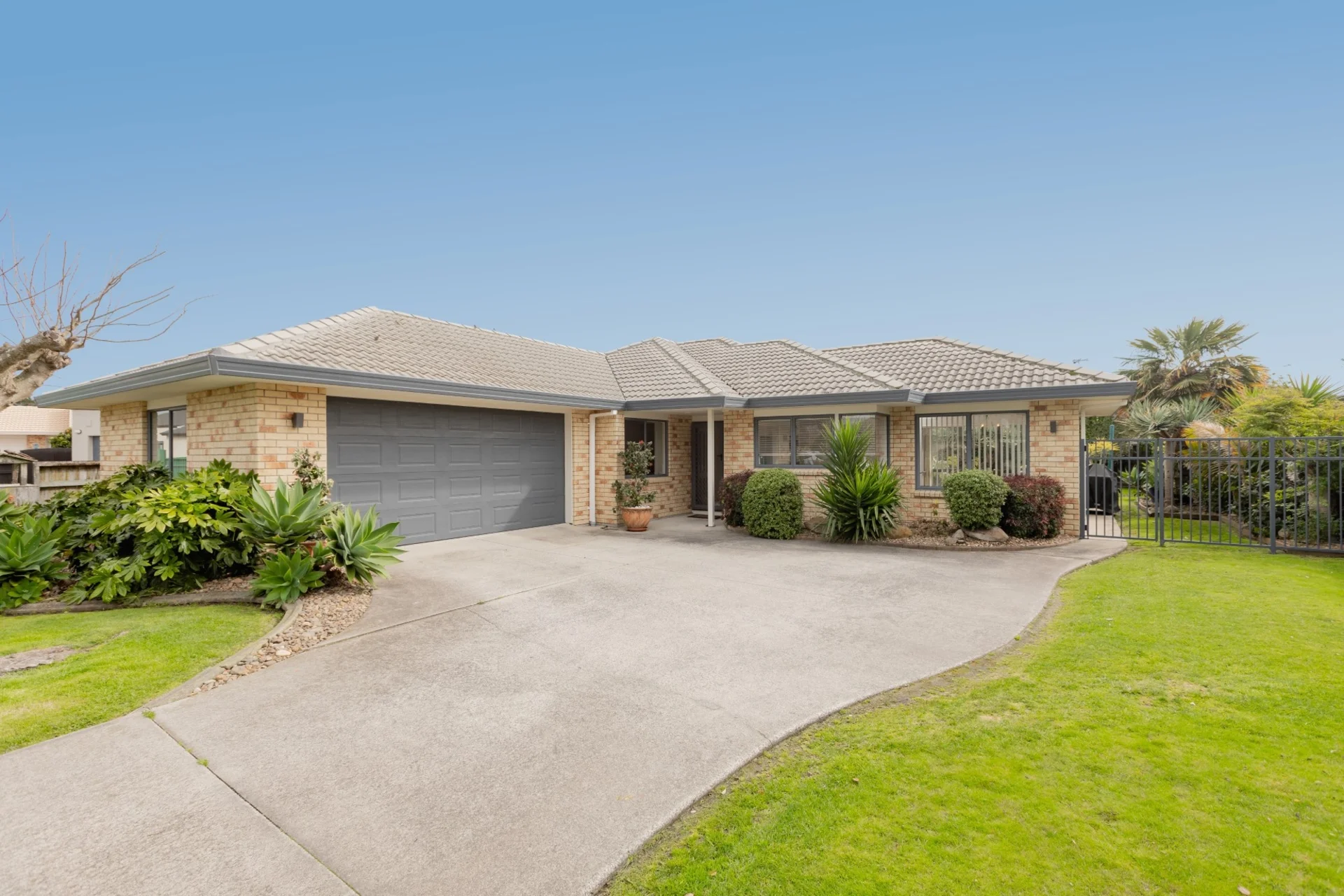 6 Evansbel Place