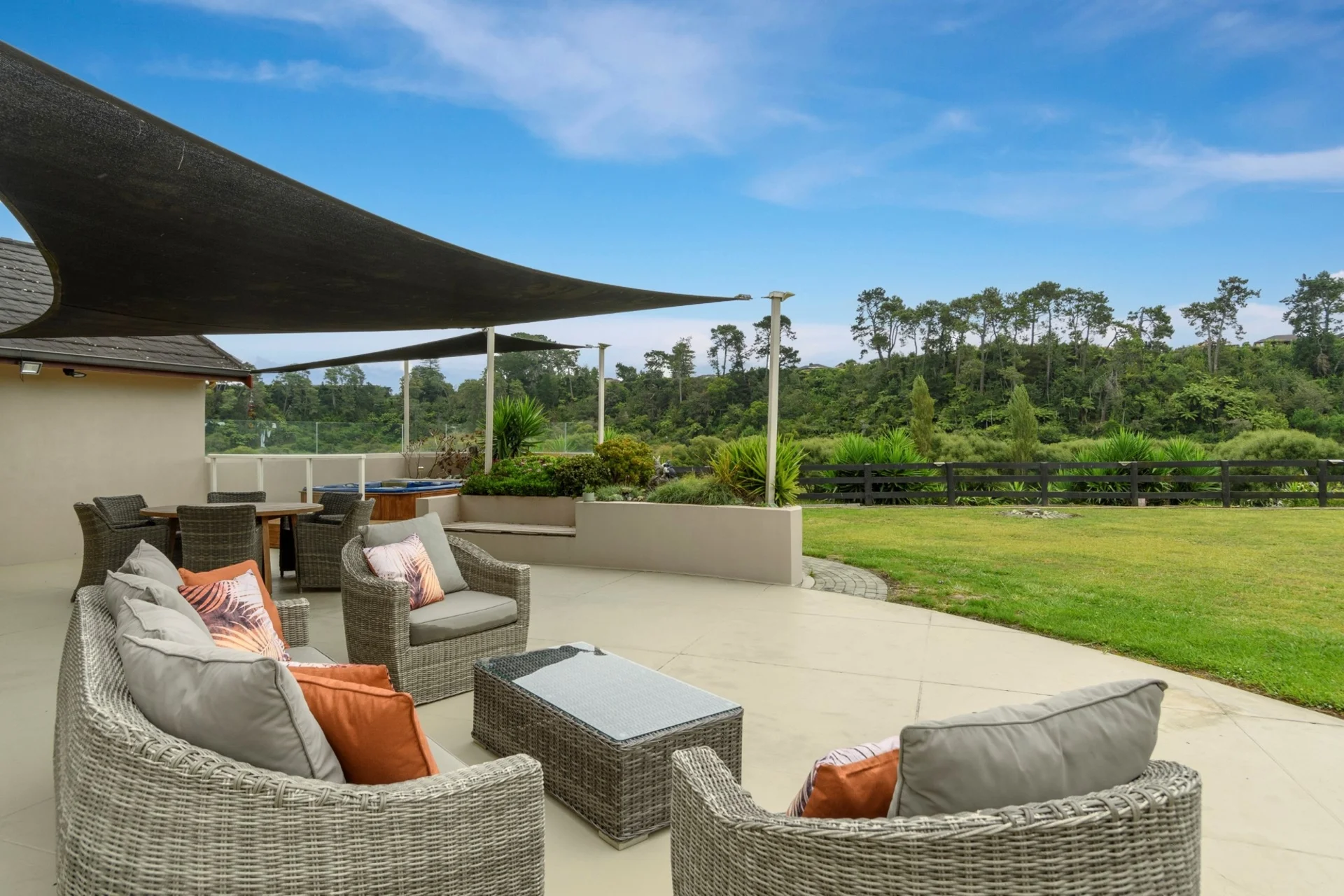 19 Waioroi Place