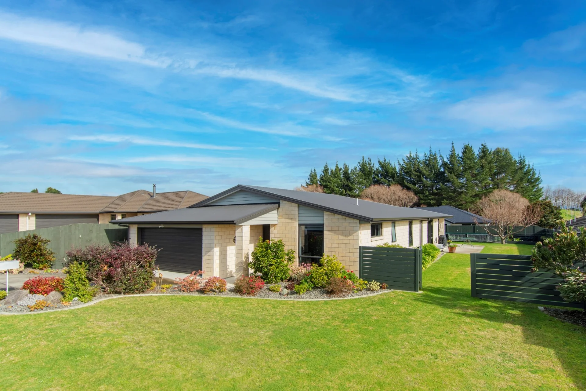 204 Hollister Lane