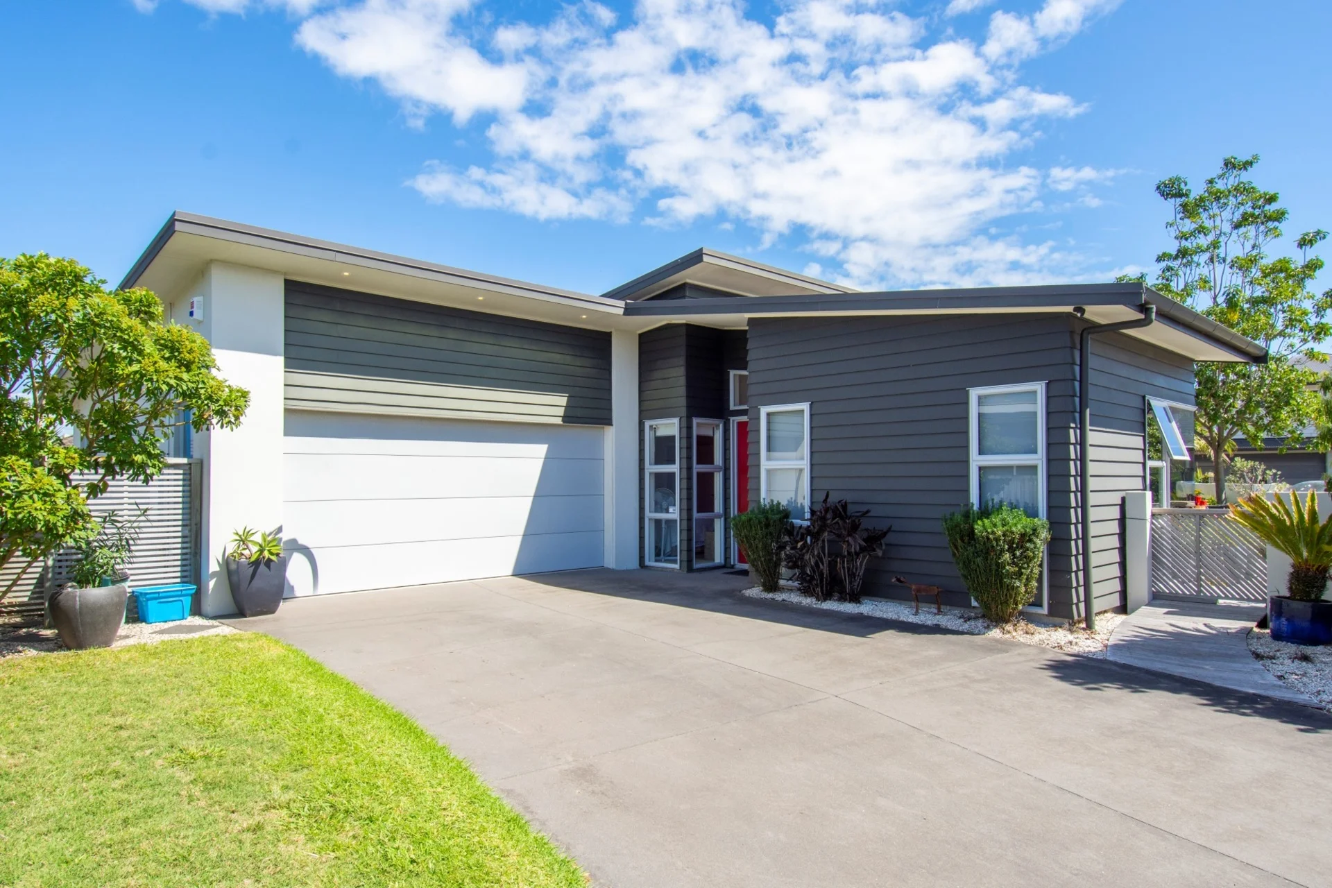 15 Ella Place