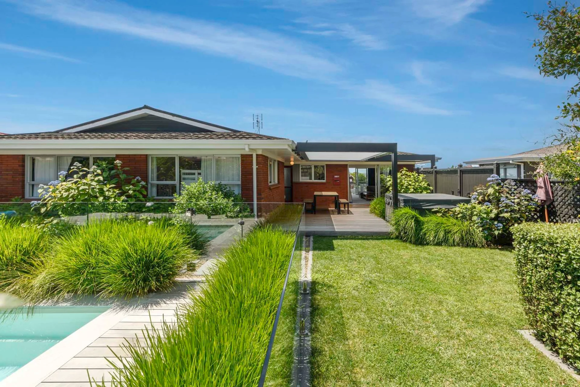 6 Laing Place