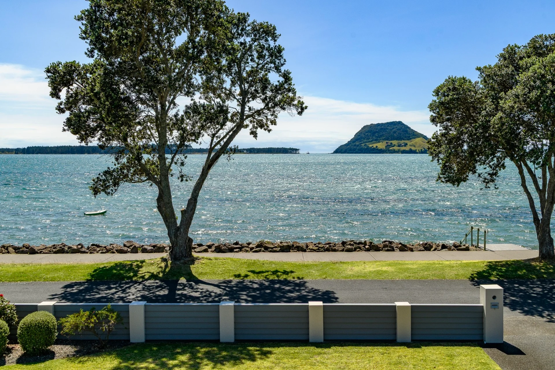 19 Beach Road