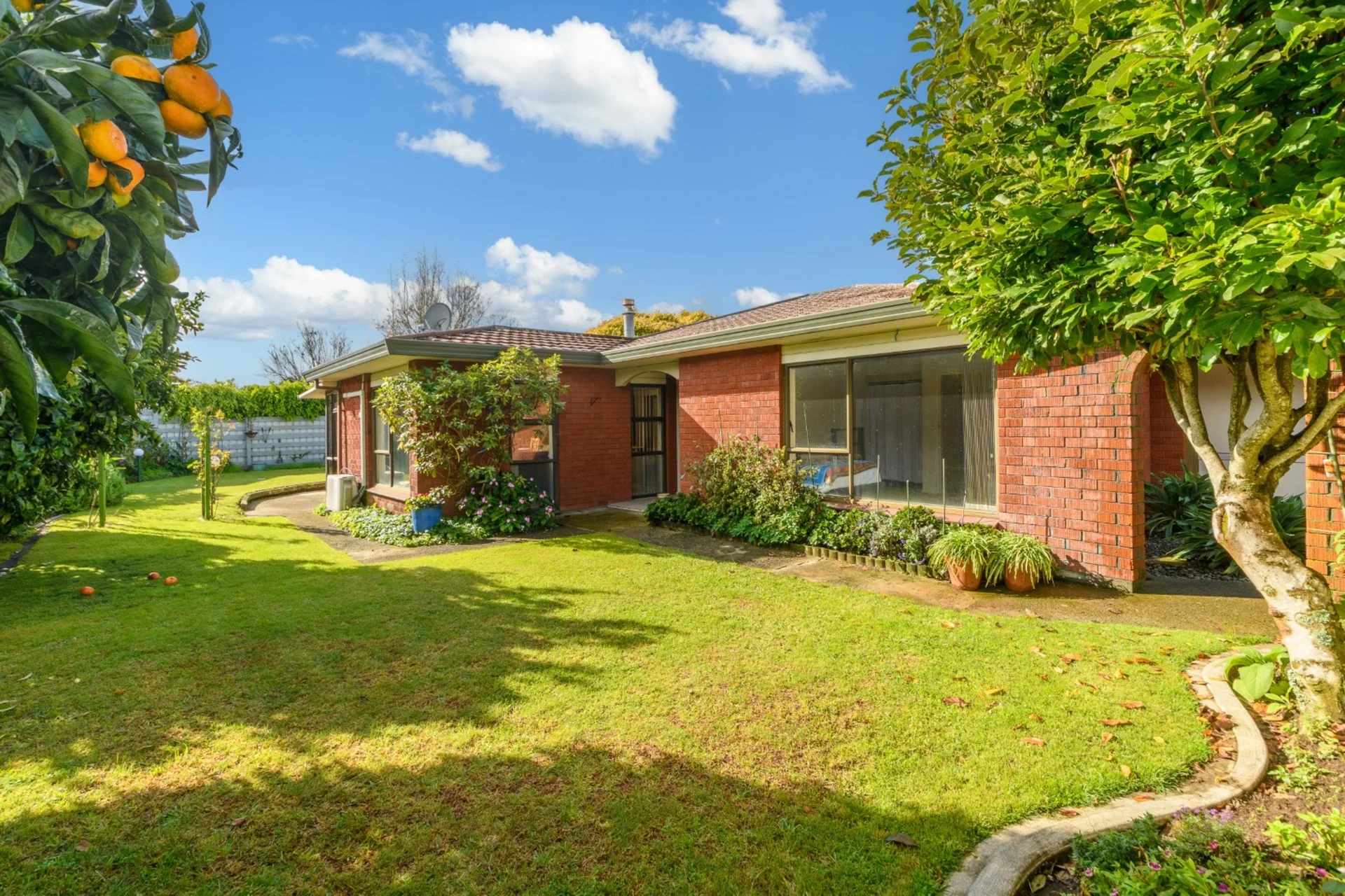 15 Lydbrook Place