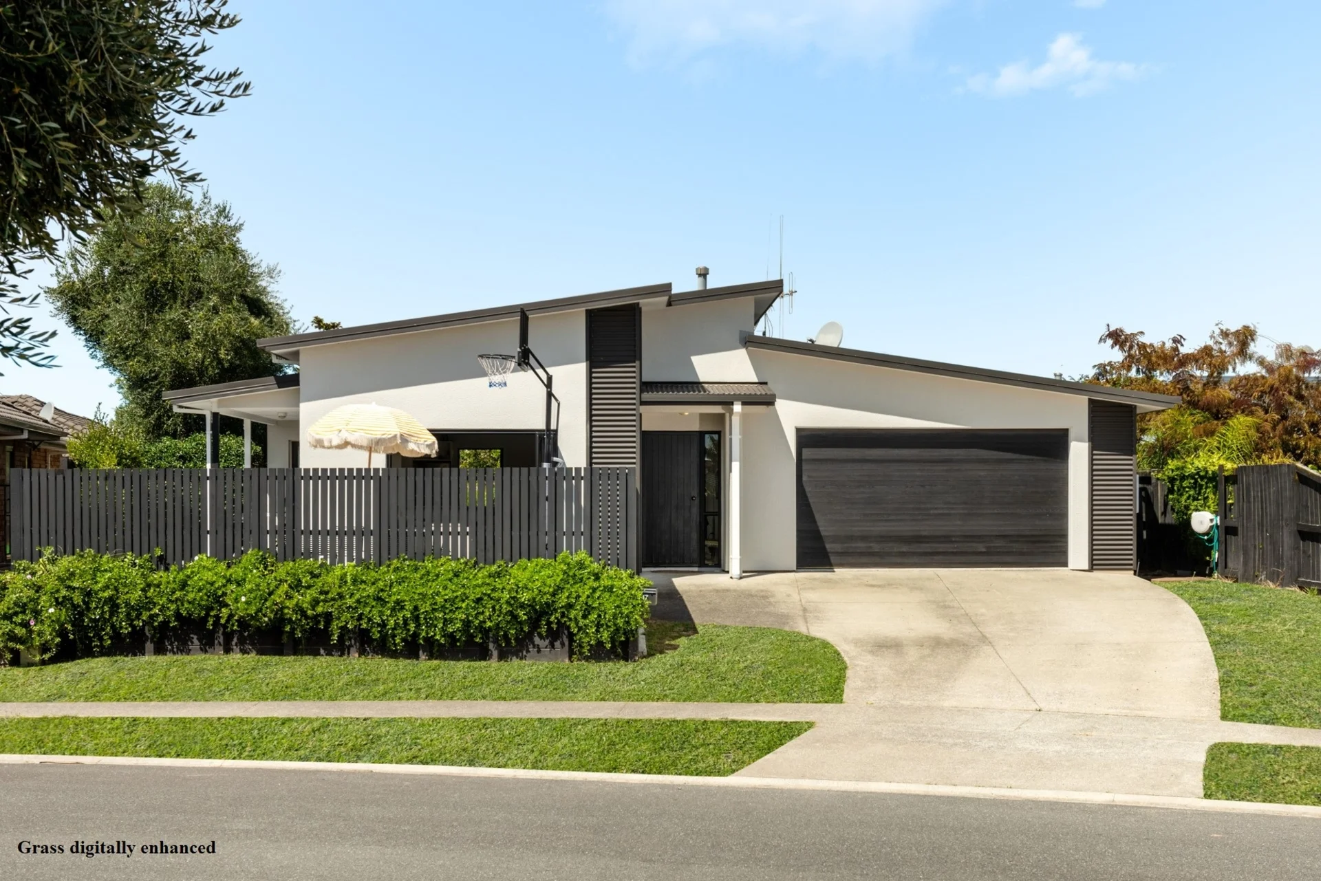 17 Sarah Place
