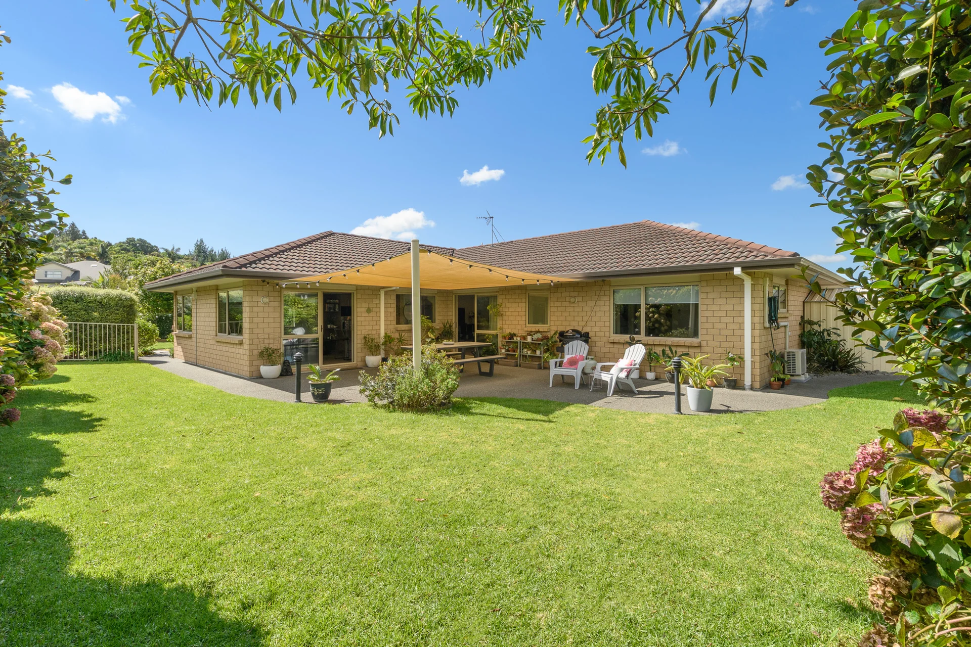 10 Emmerdale Place