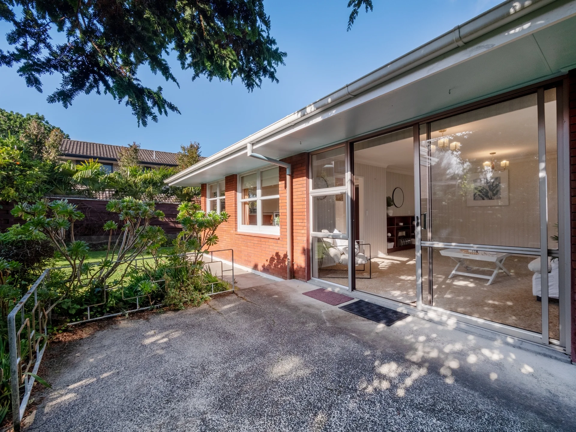 193B Sixteenth Avenue