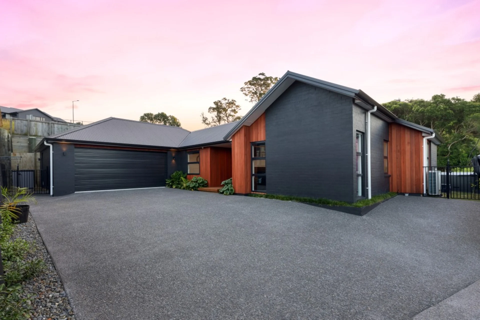 5 Arohena Court