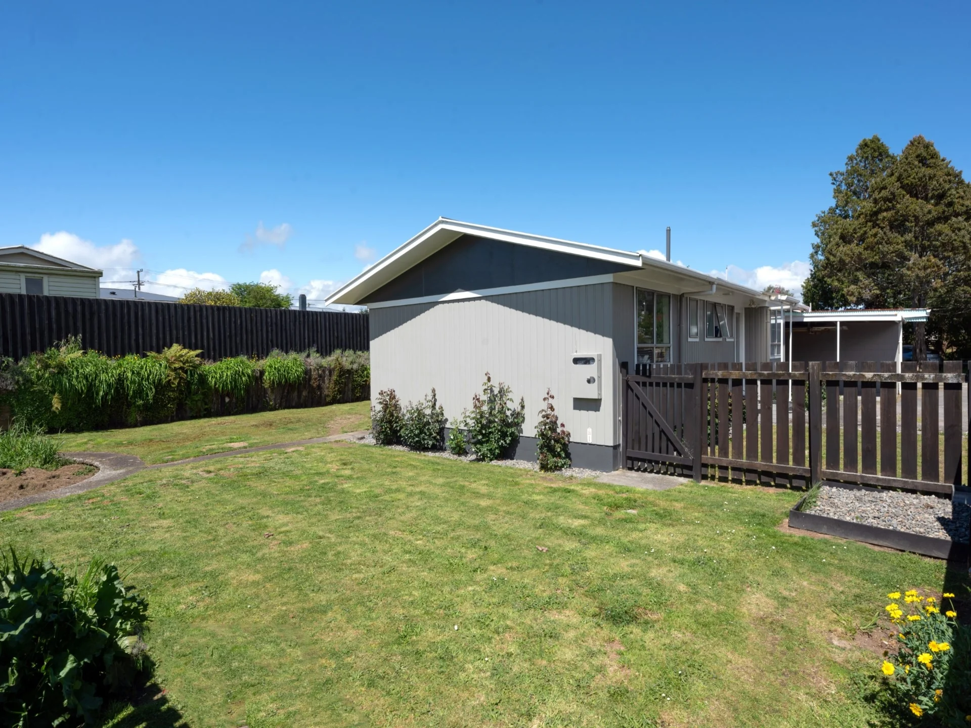 31 Tania Crescent