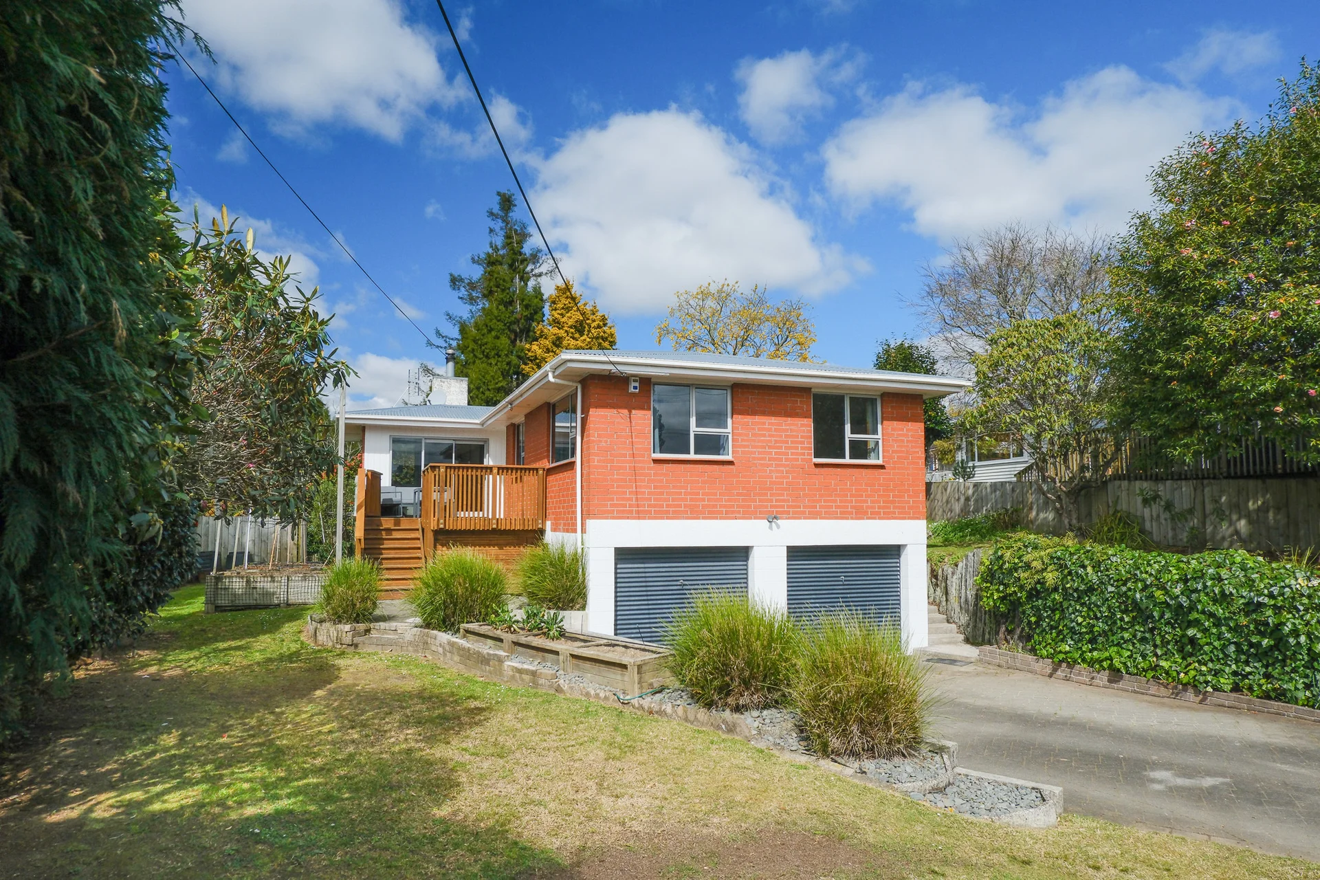 28 Utuhina Road