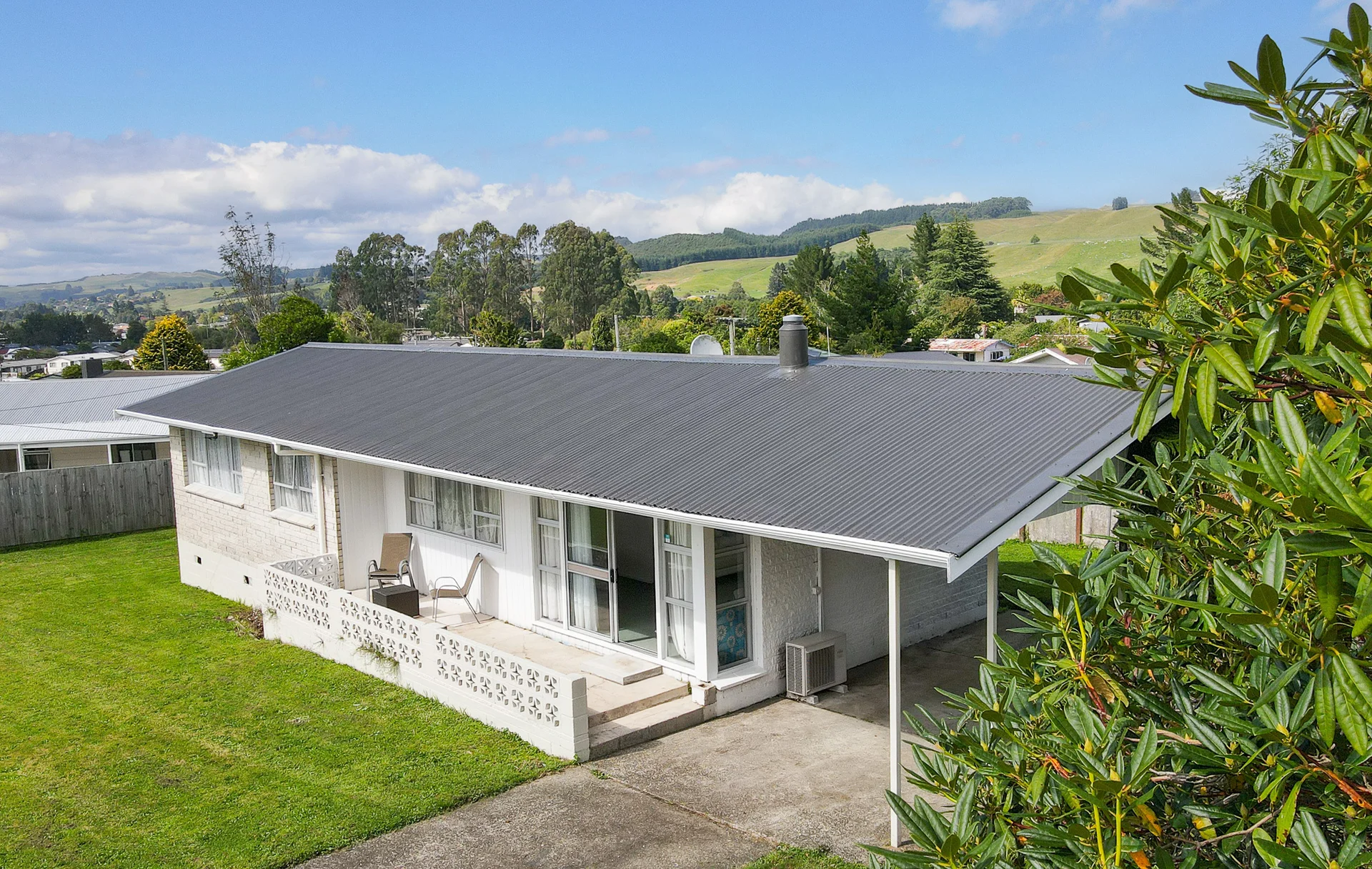 1 Bay Grove