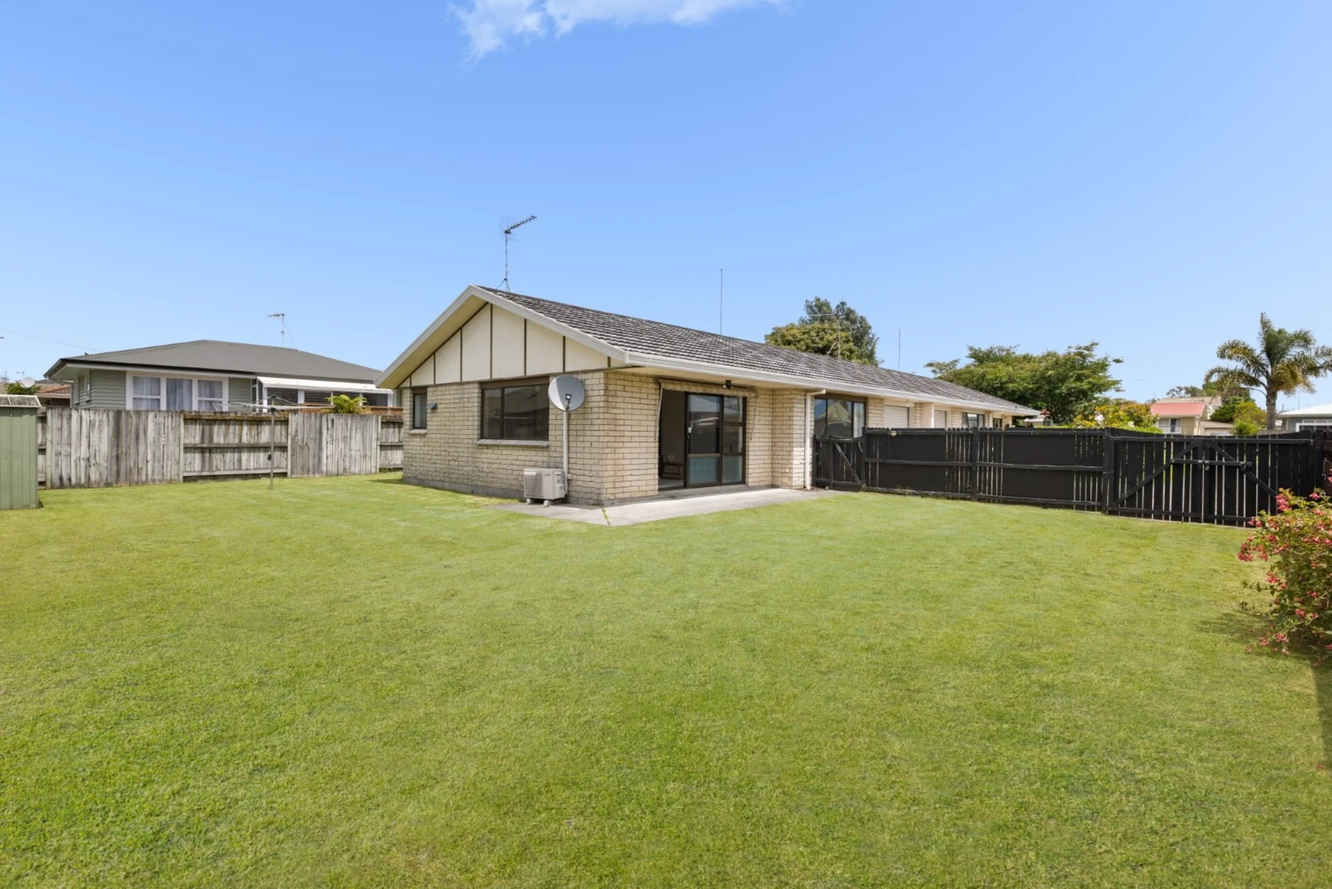 25B Emmett Street
