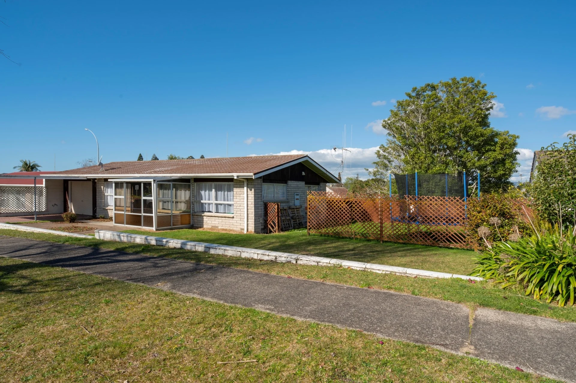 190 Edgecumbe Road