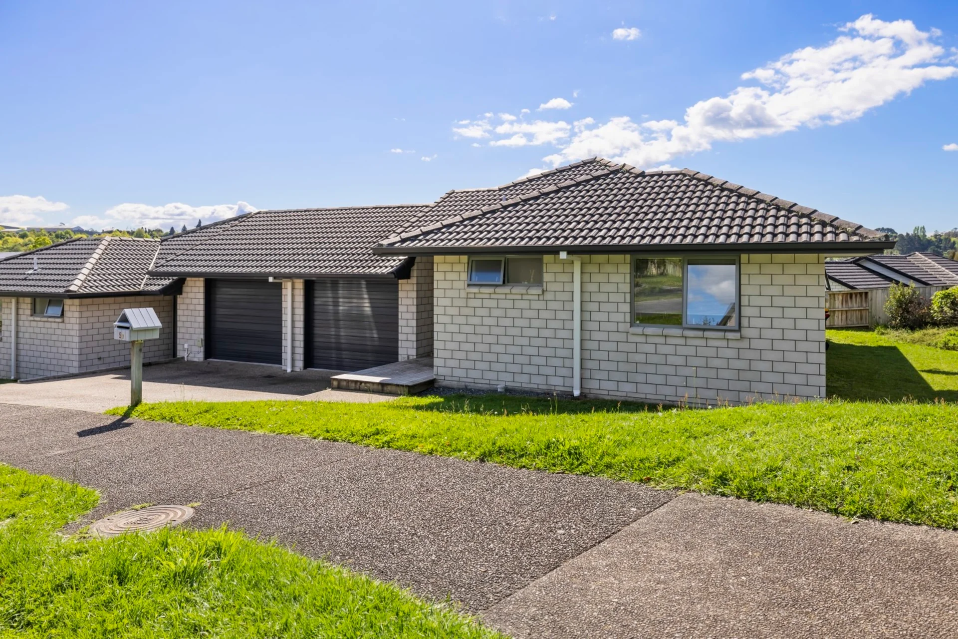5 Caldera Crescent