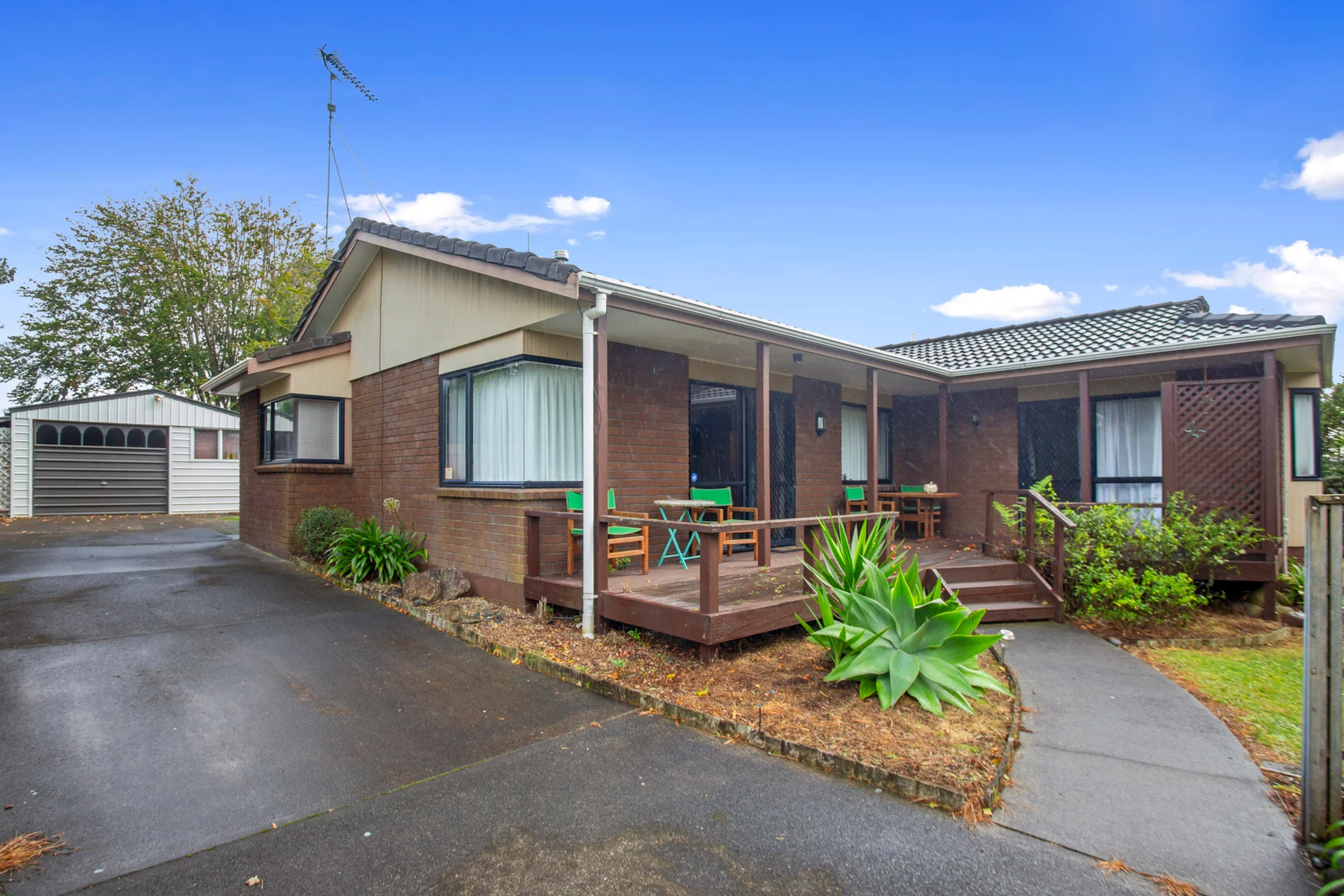 2 Hansen Place