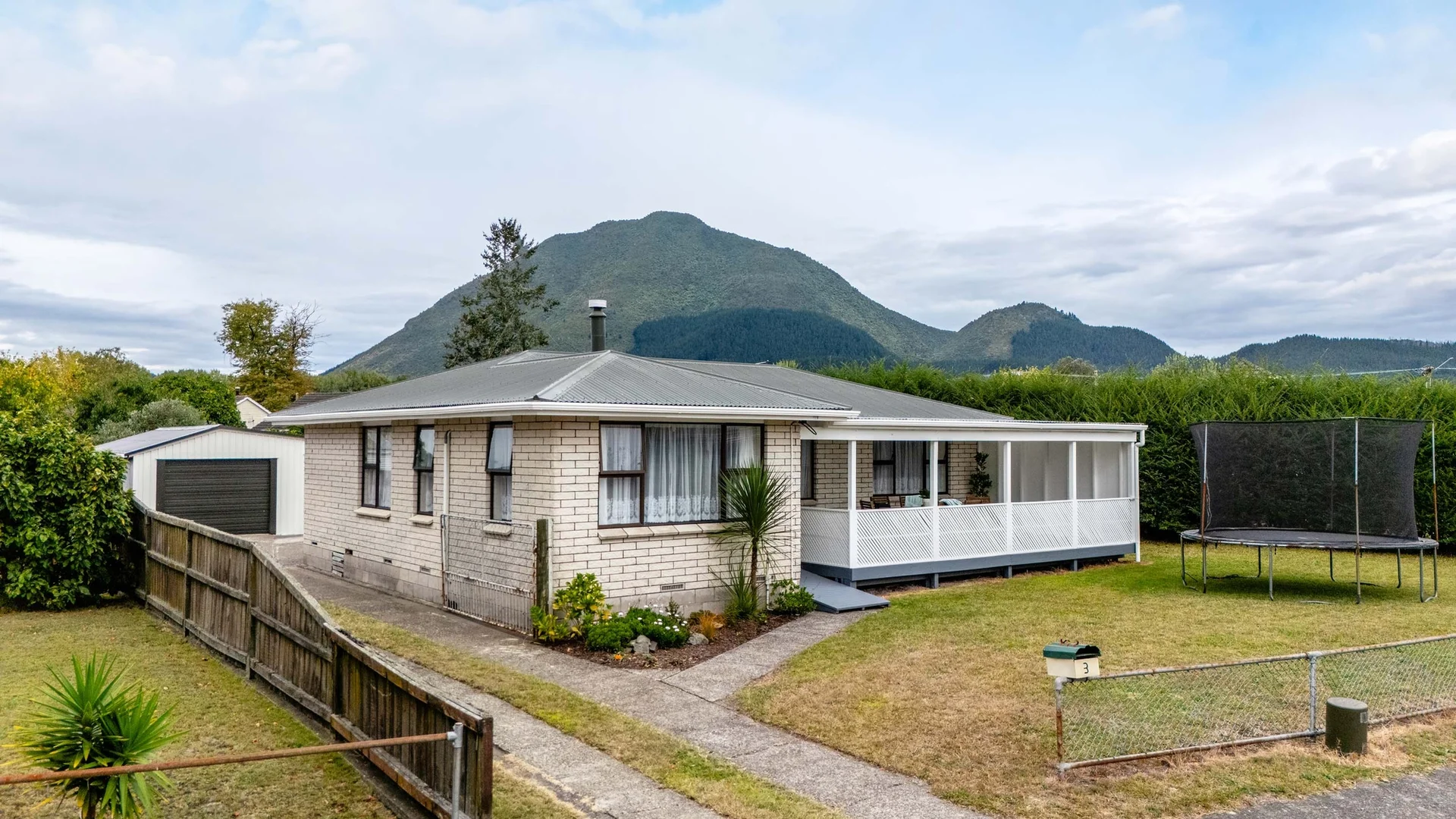 3 Weld Street