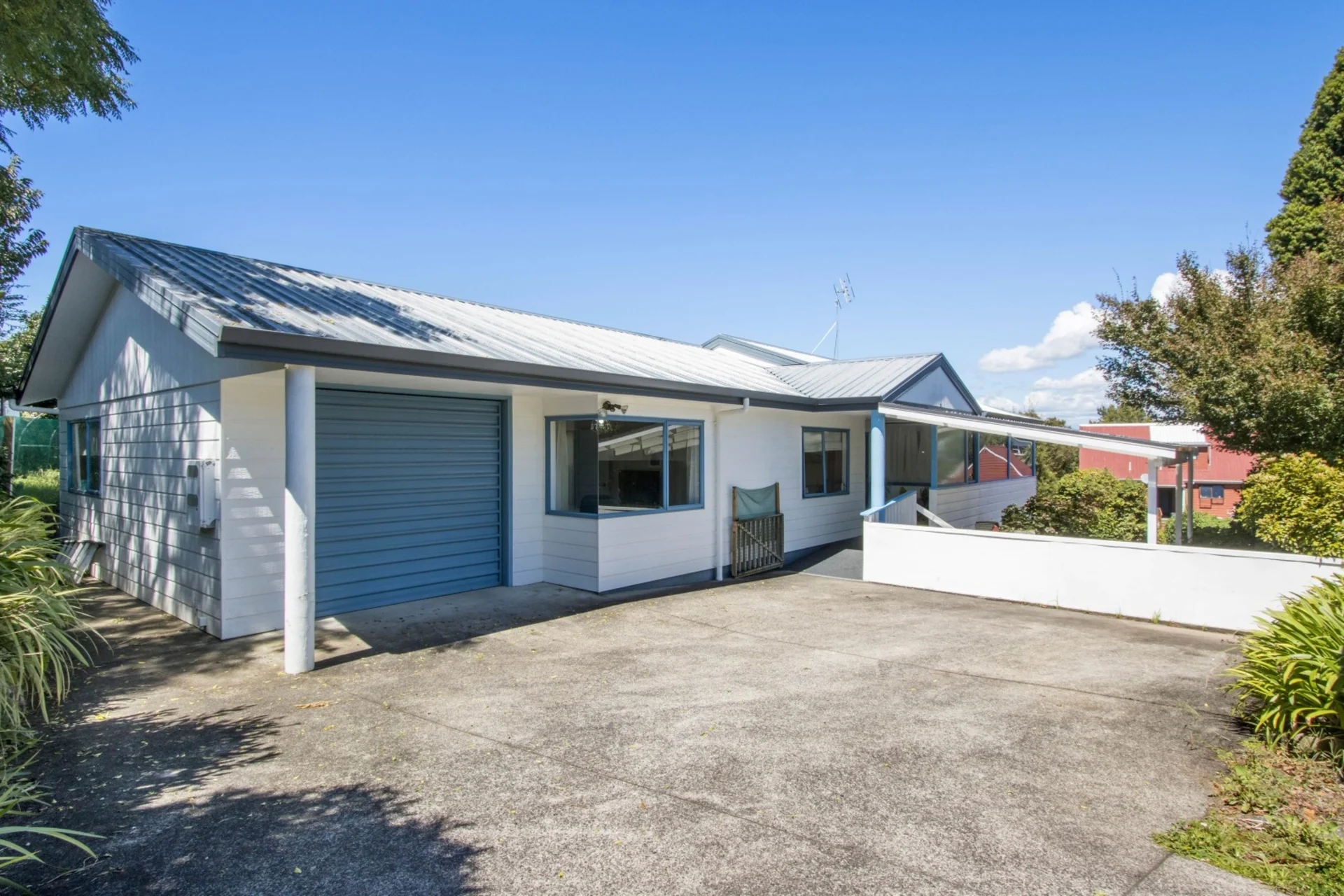 8 Pickett Place