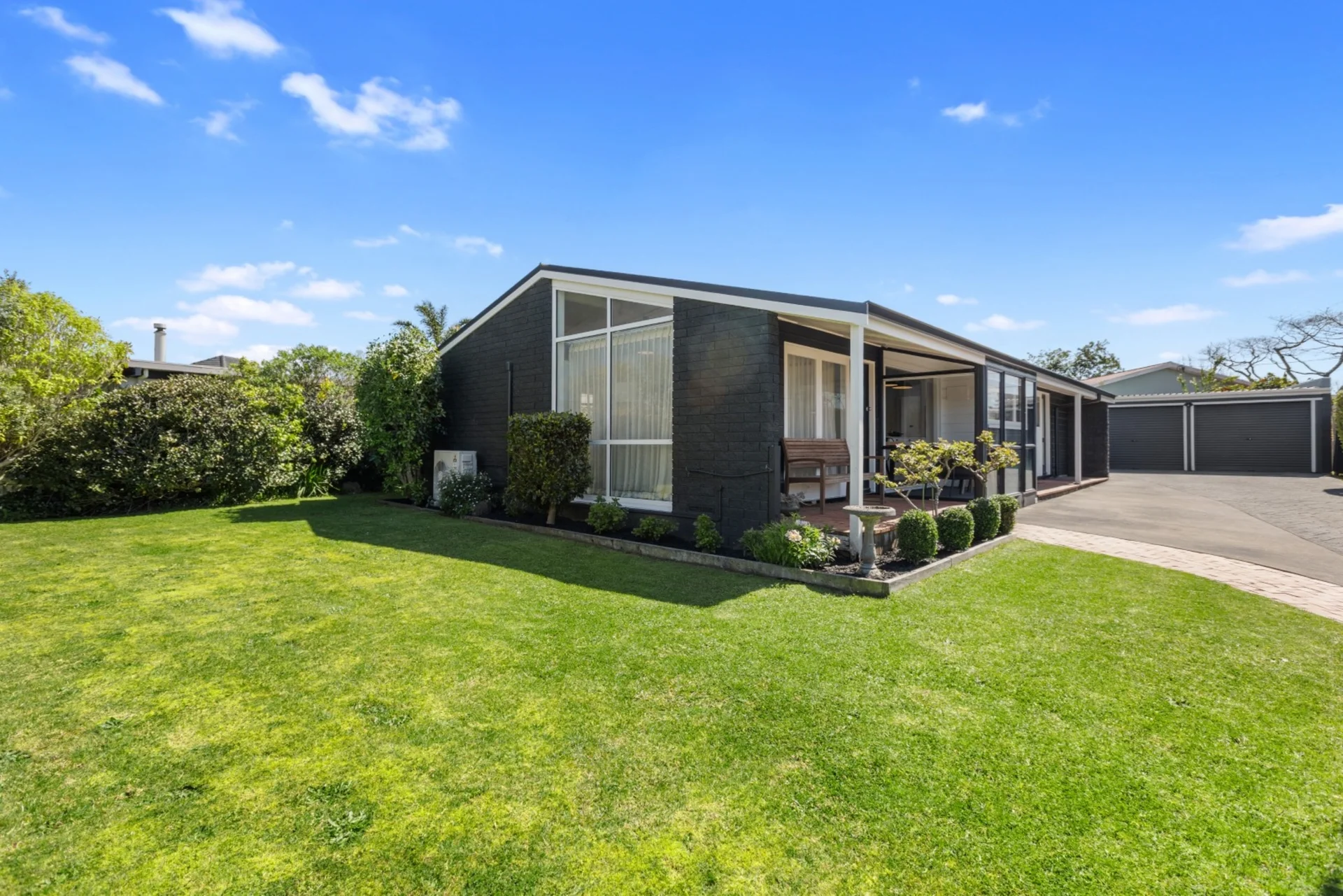 221 Levers Road