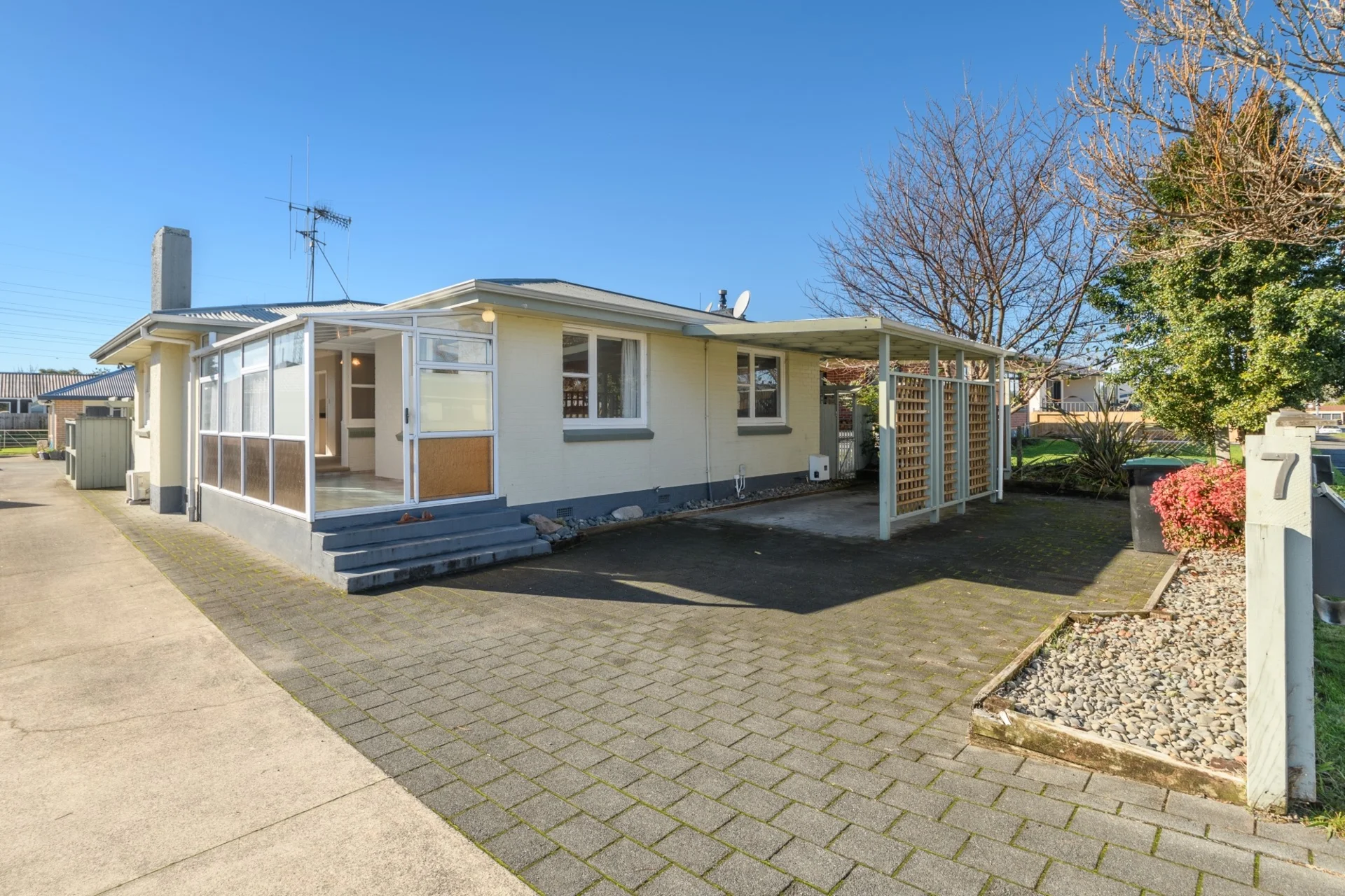 7 Oban Road