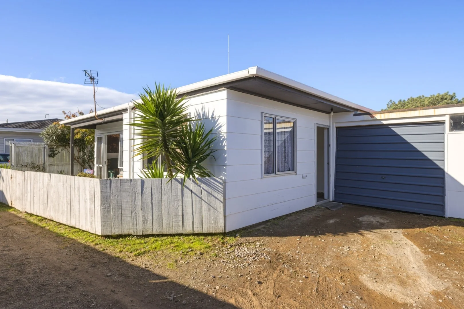 295B Dickson Road