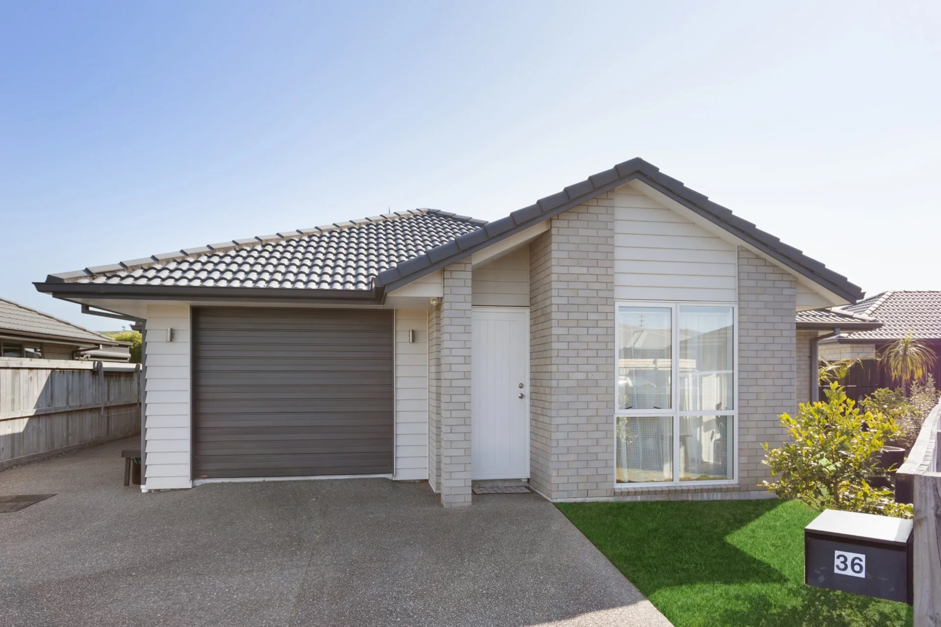 36 Kuru Place