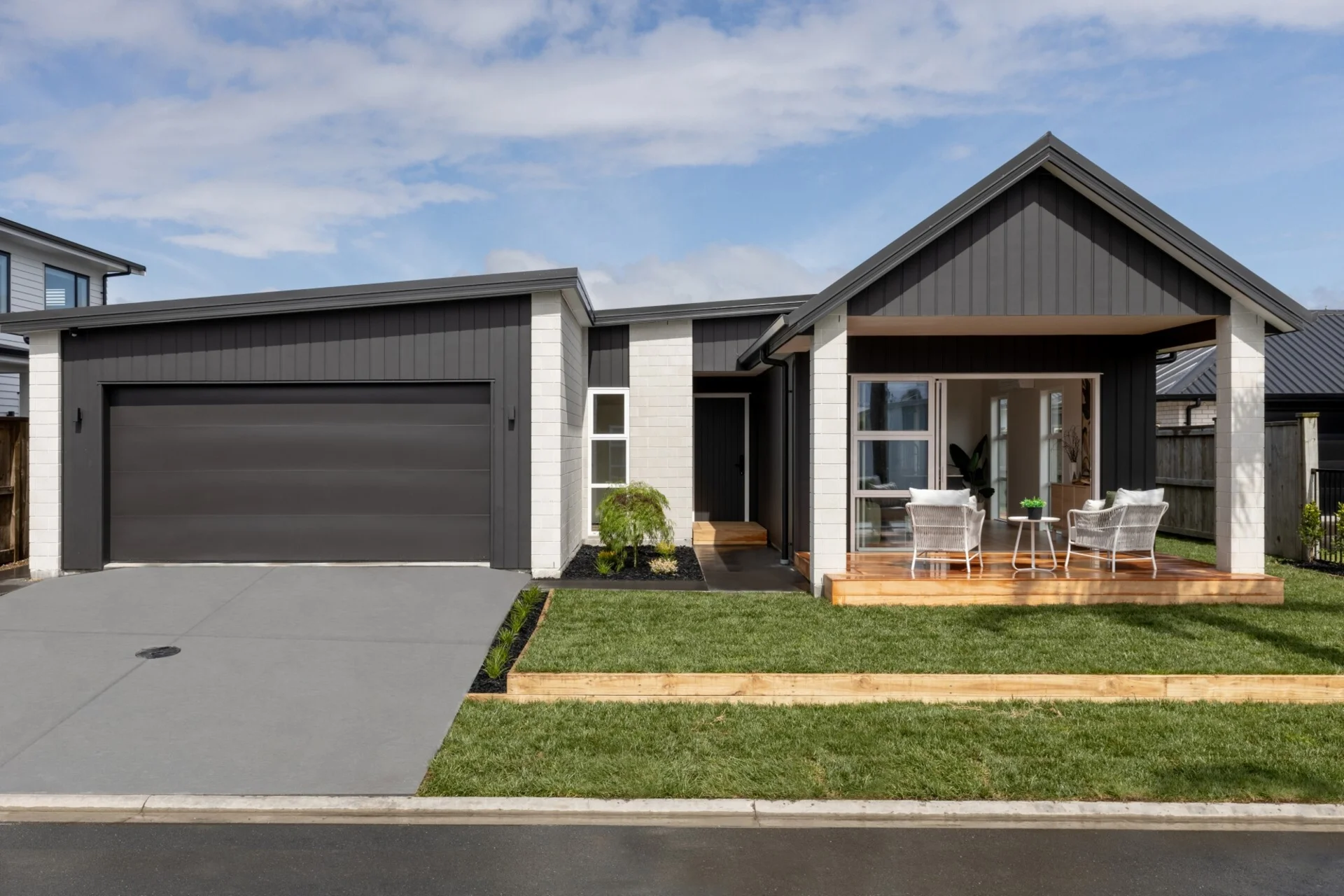 2 Stenella Way