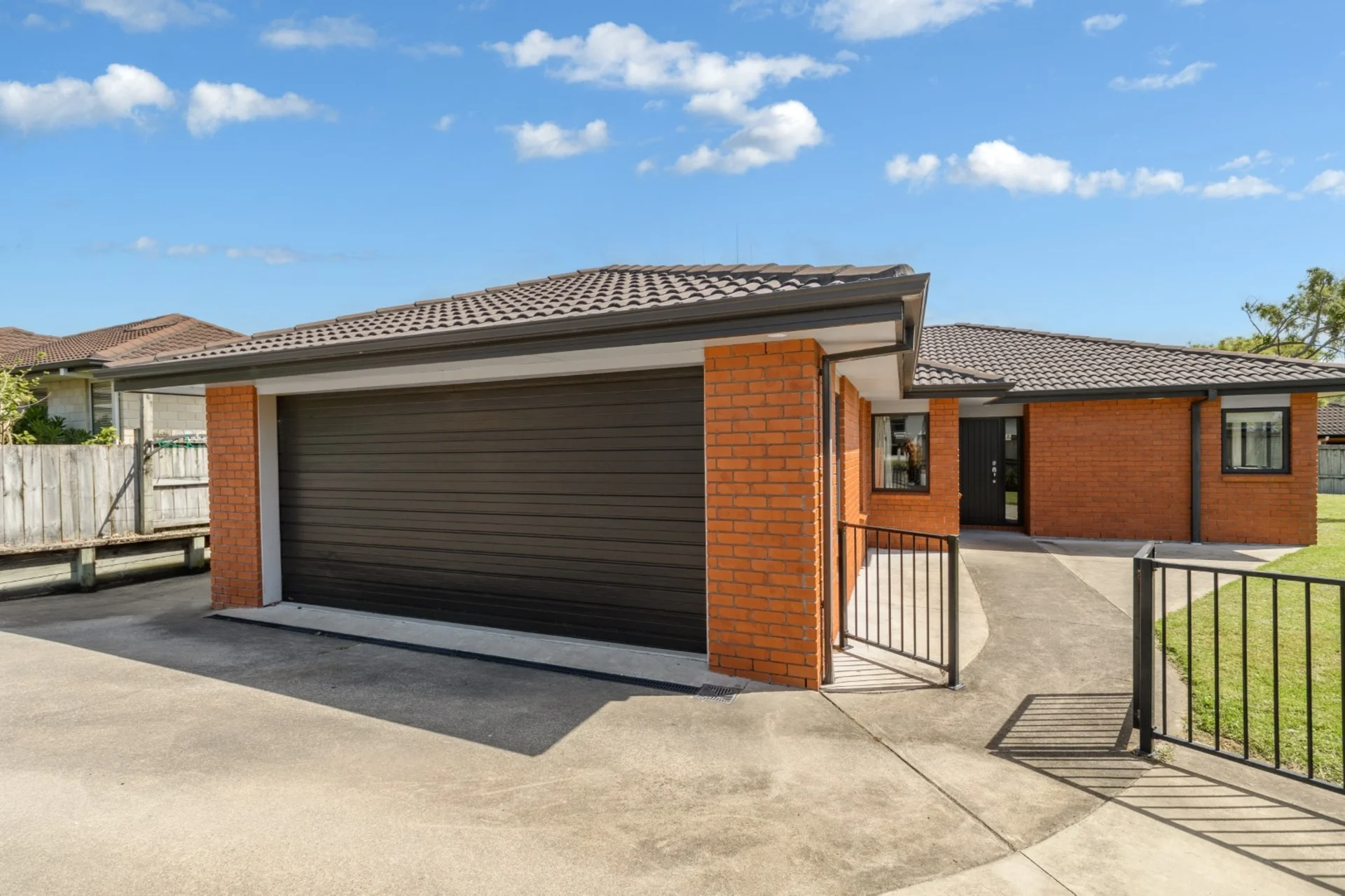 7 Ibis Way