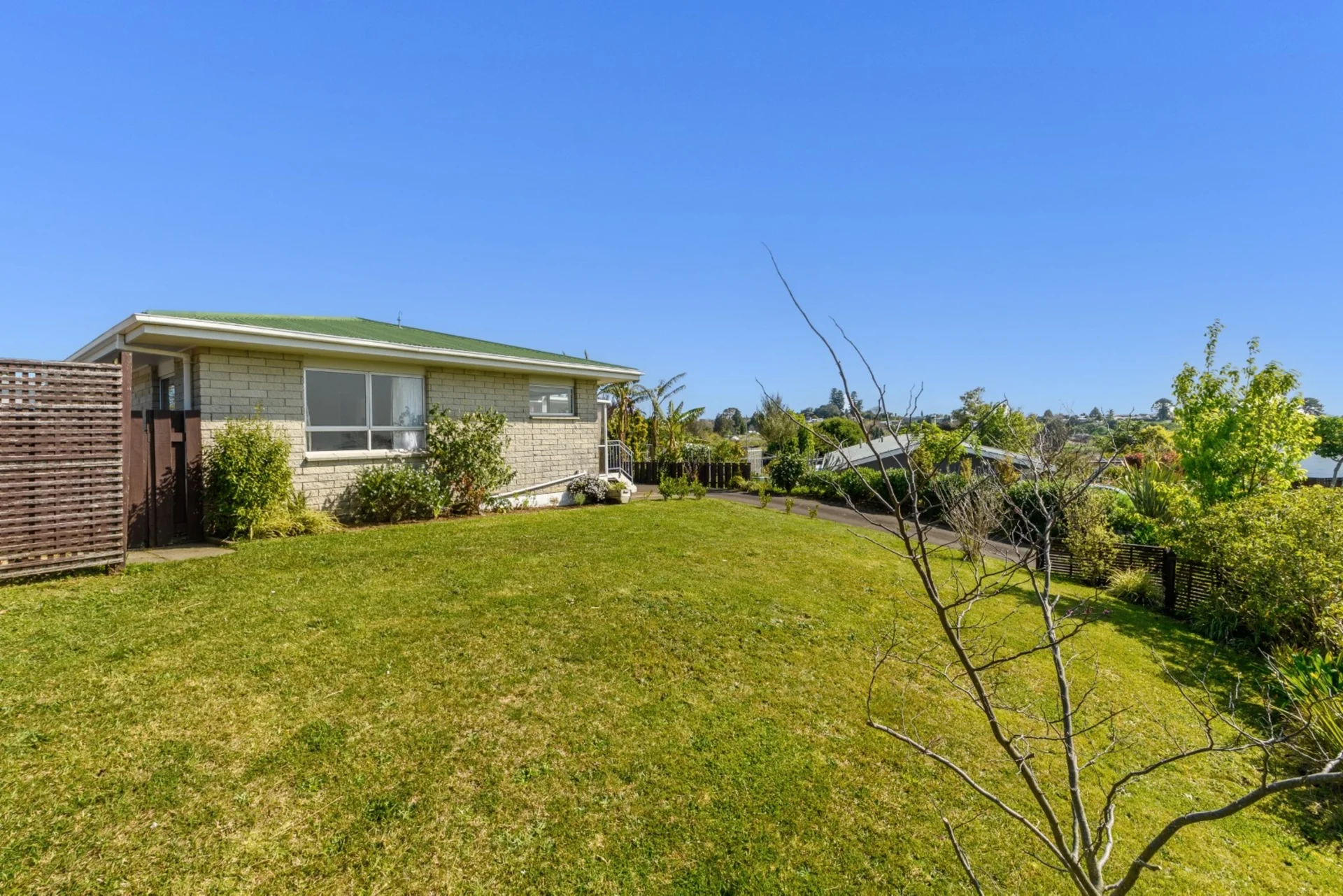 140 Kingswood Road