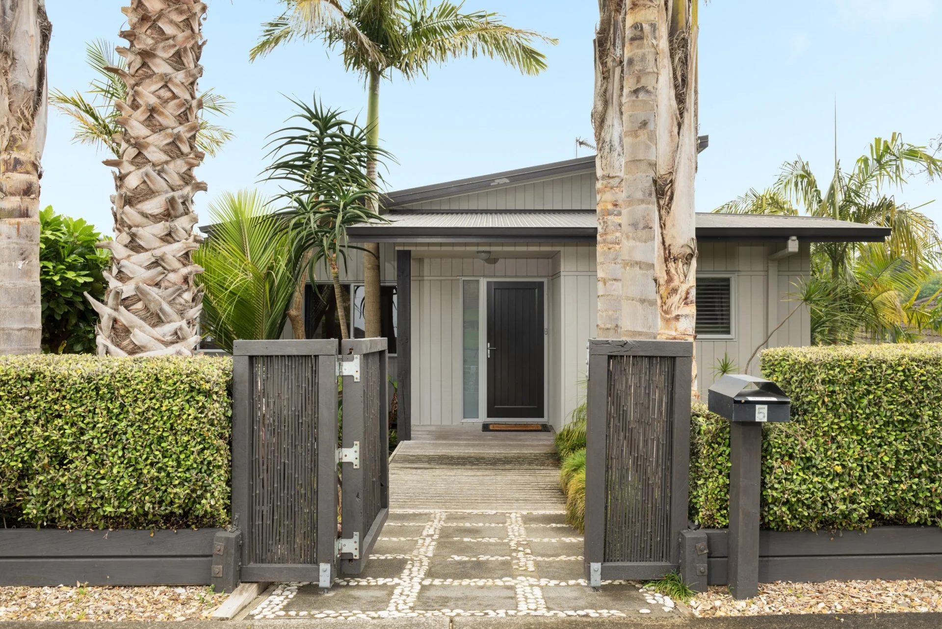 5 Talbot Place