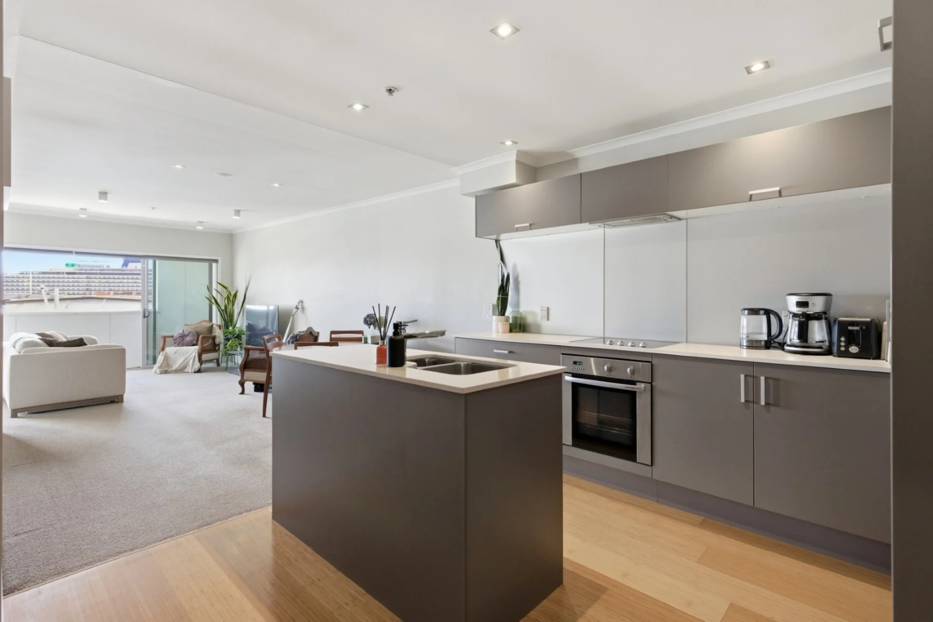 303/277 Maunganui Road