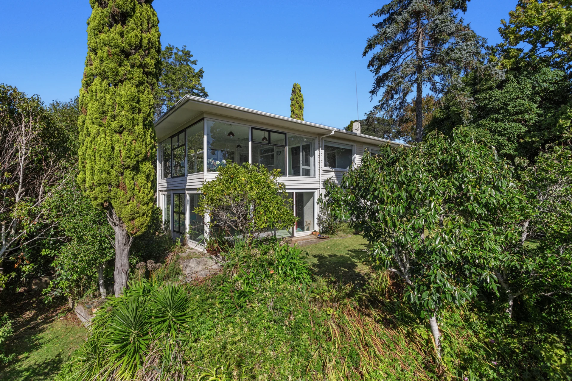 2-8 Kupe Street