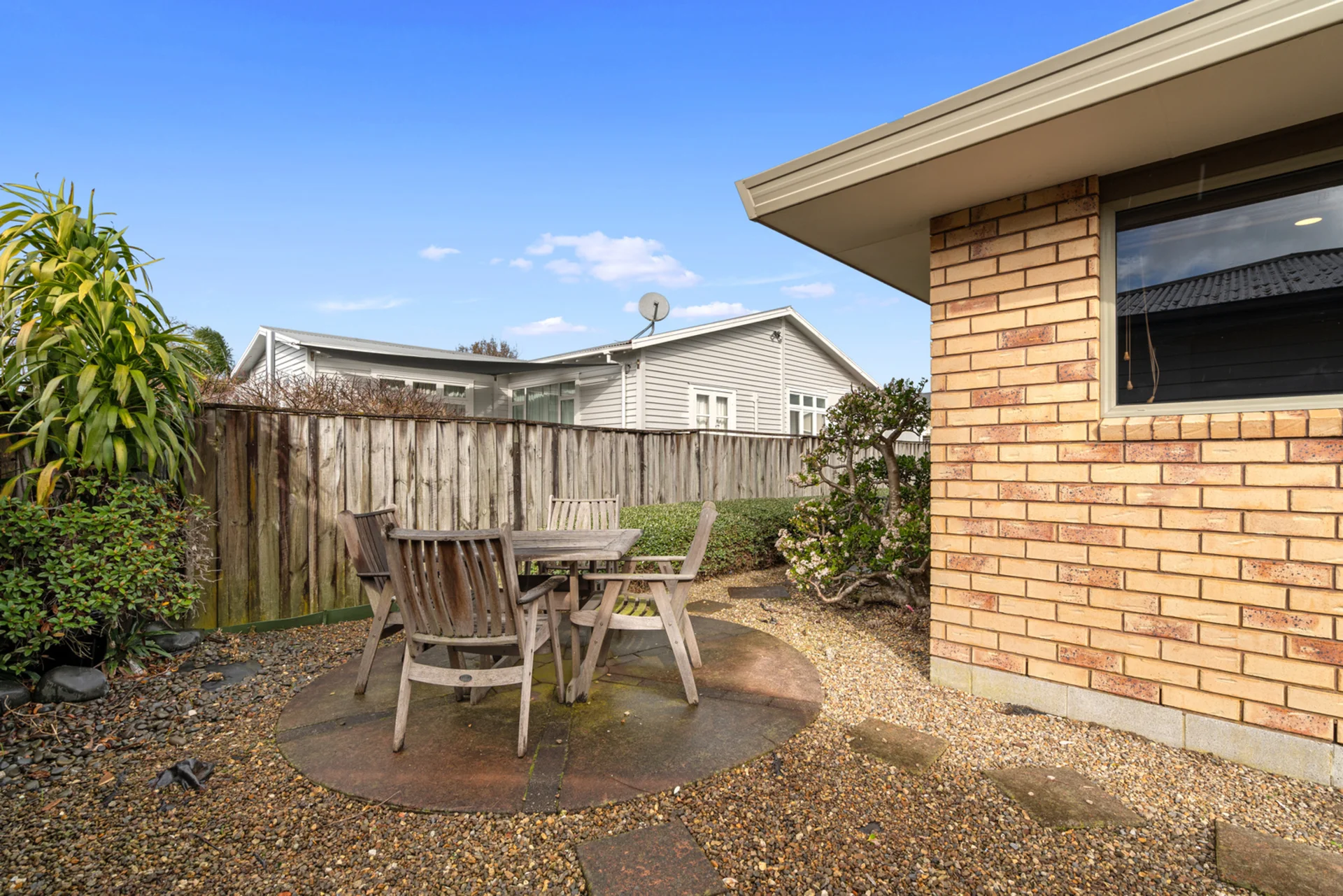 33C Manson Street