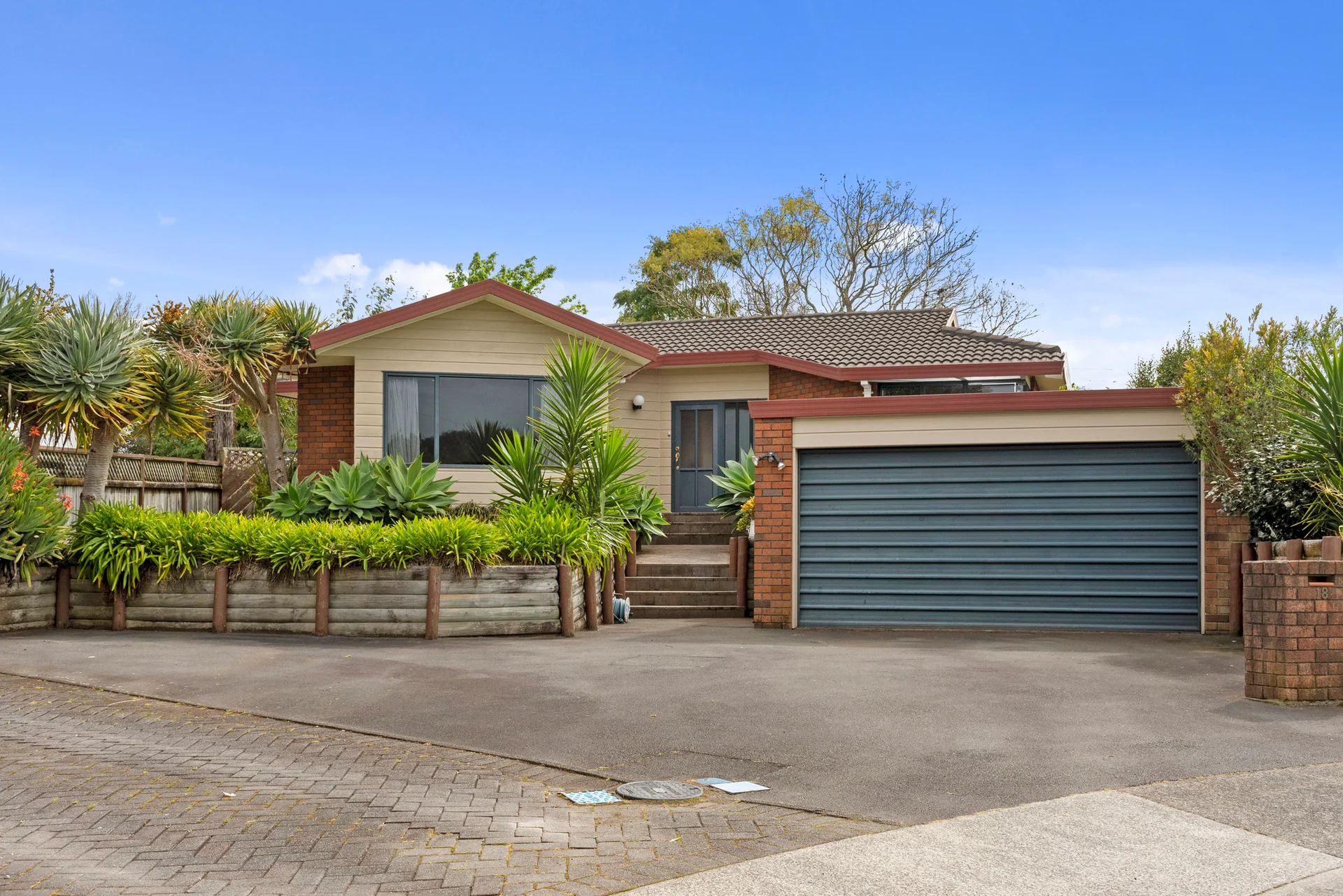 18 Hinerua Street