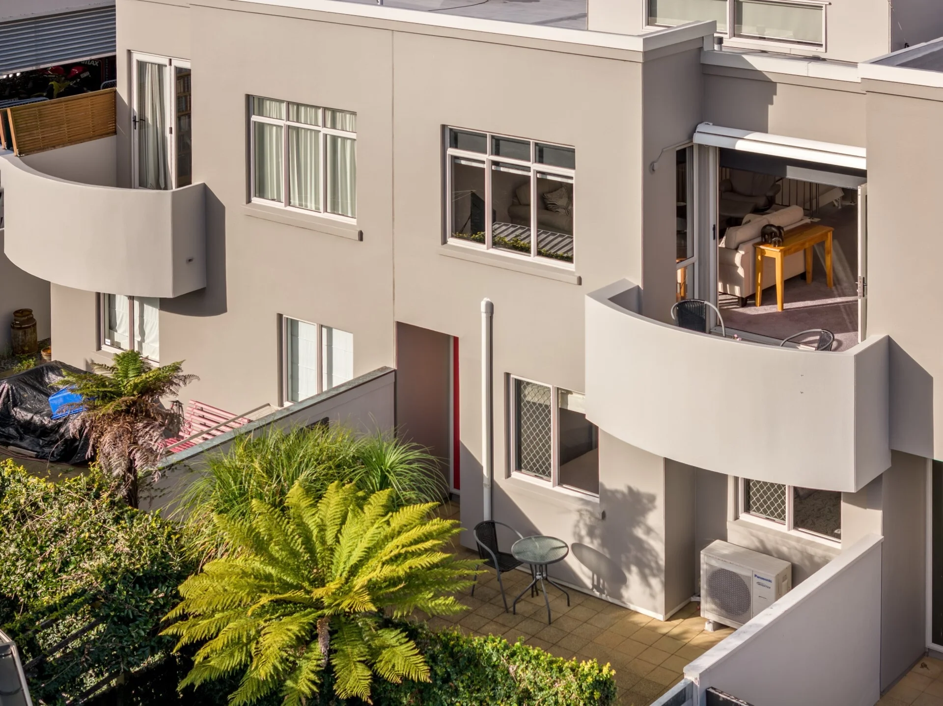 29 Third Avenue