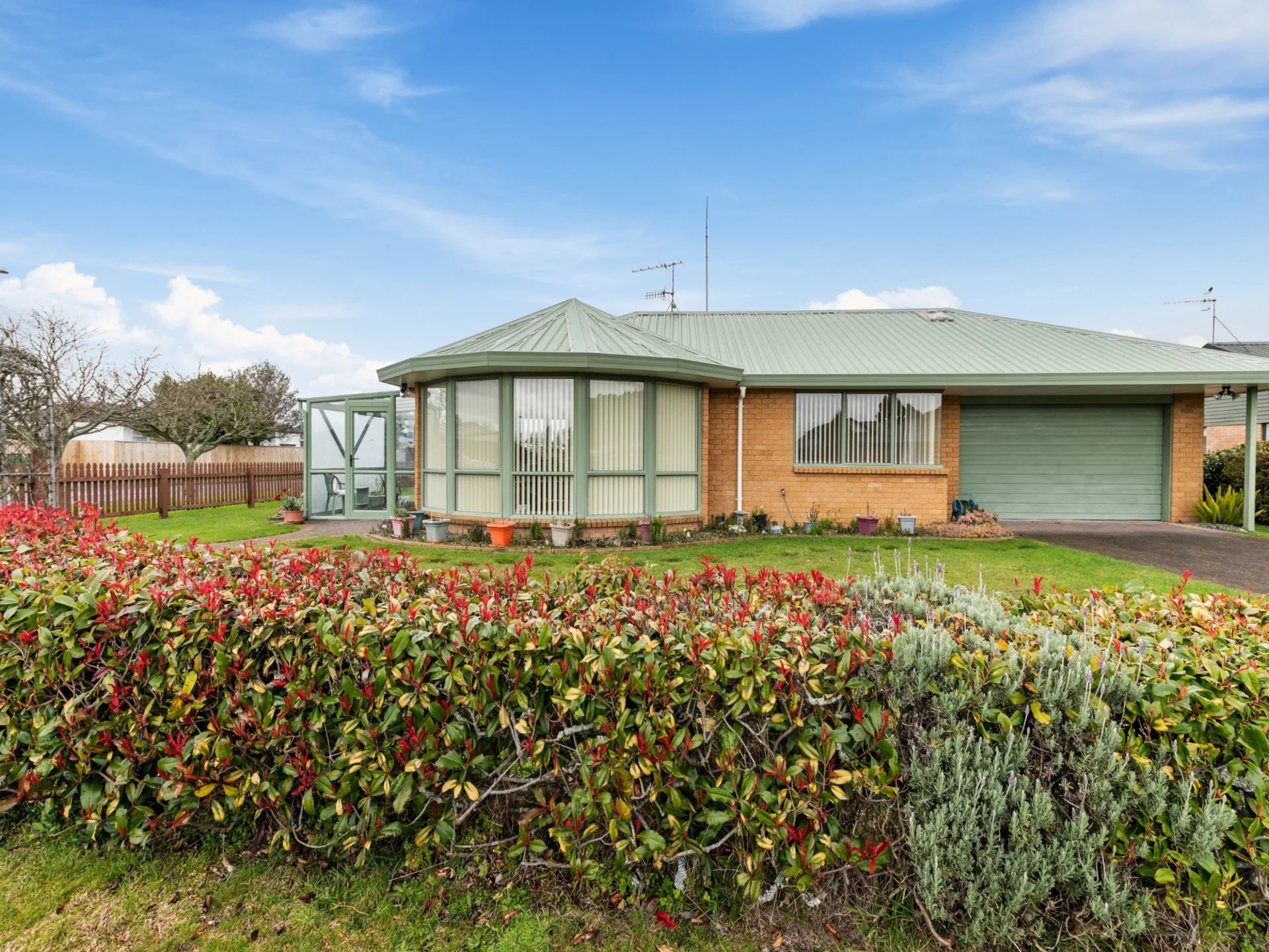 2 Ashmore Place