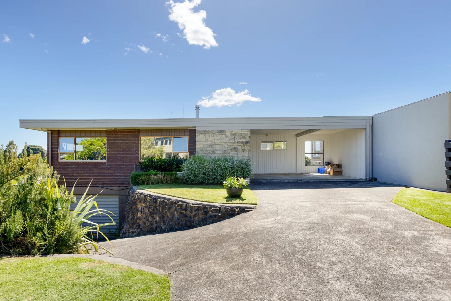 10 Rushton Avenue