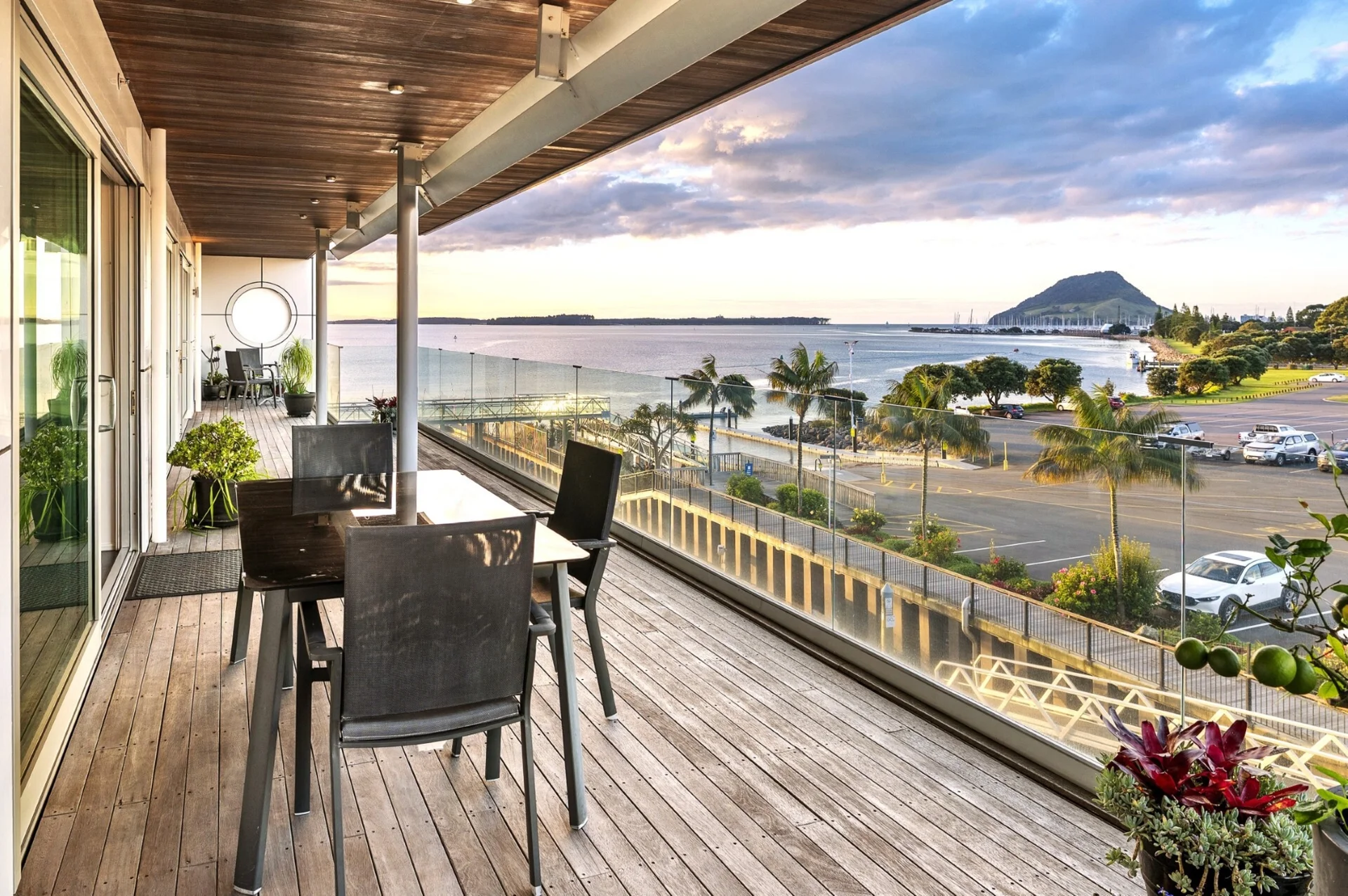 5/50B Cross Road (Apt 202 Nautilus)