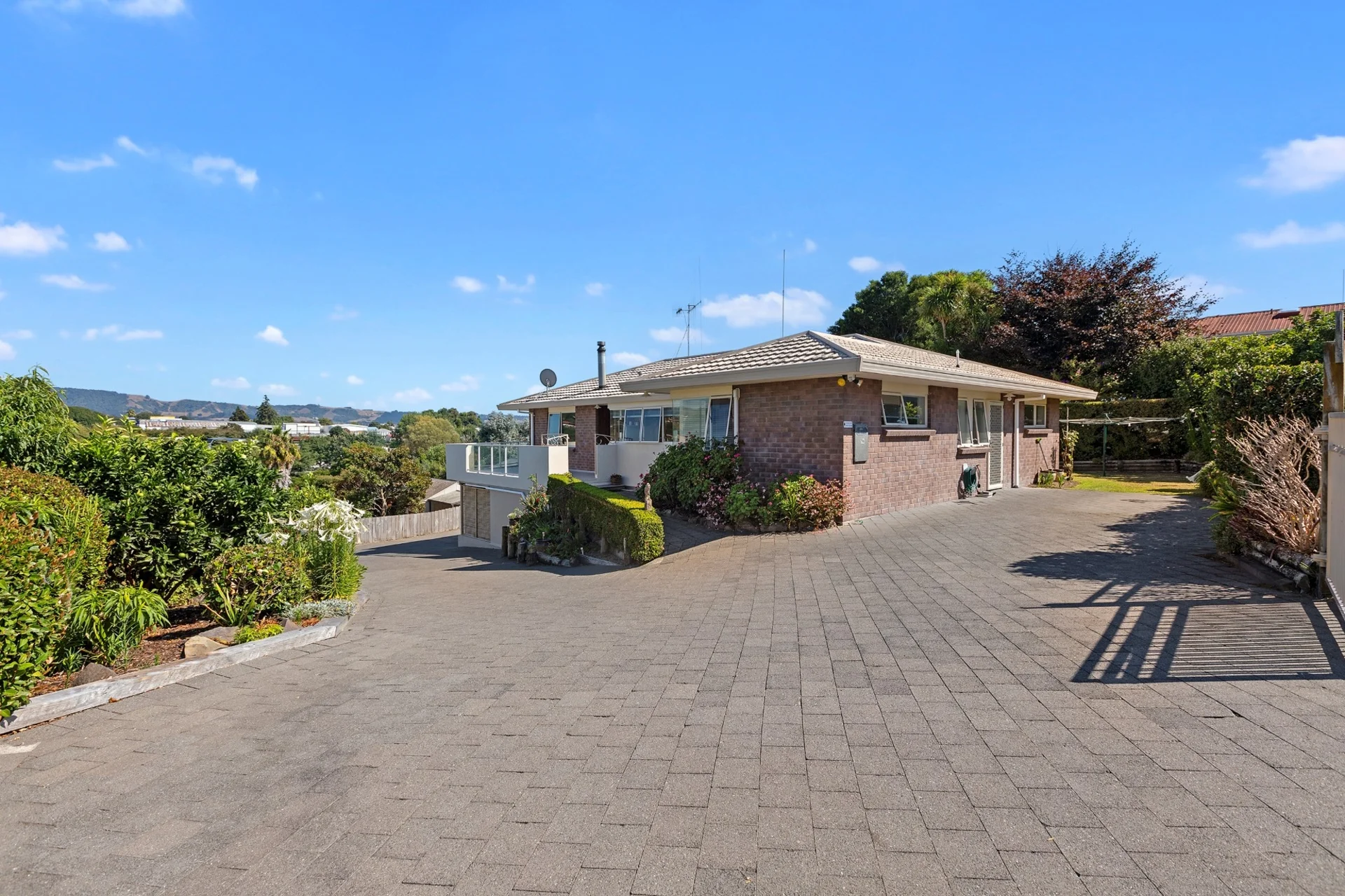 14 Landscape Road
