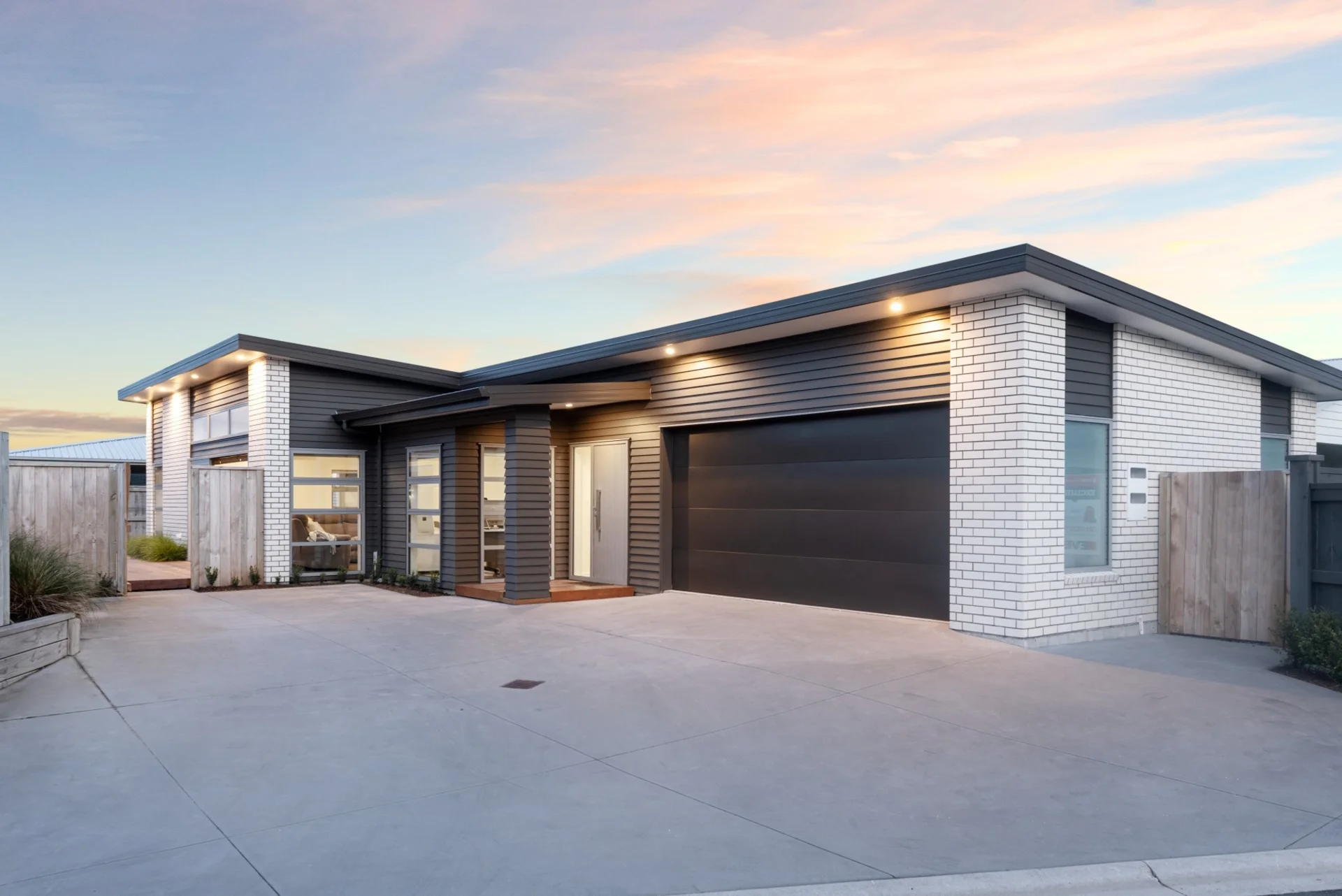 10 Cassinia Close