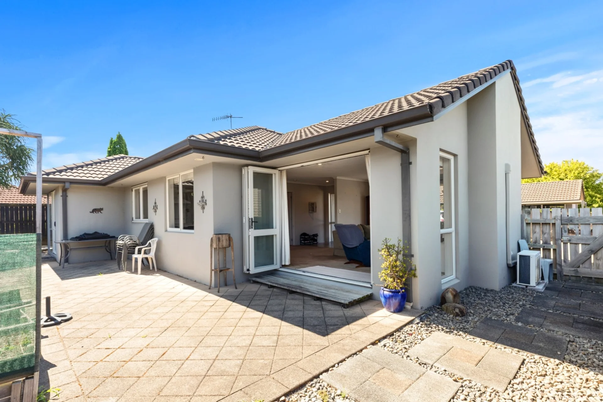 2 Glencoe Court