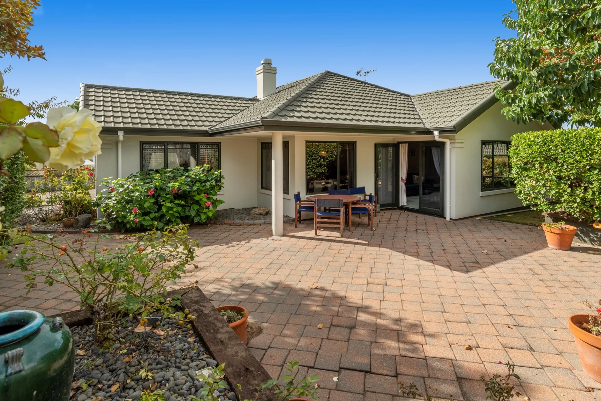 27 Braeburn Place